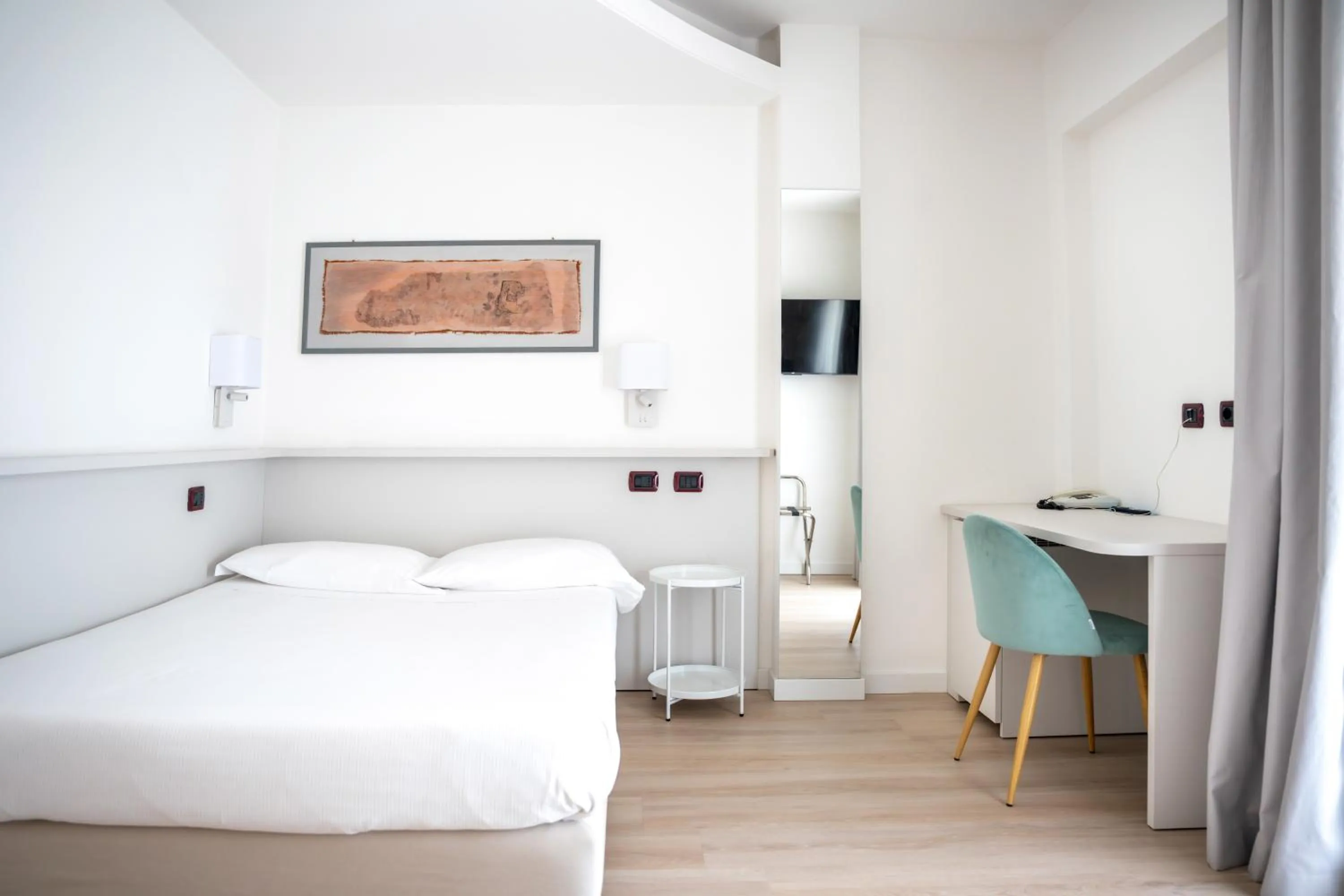 Bedroom, Bed in Hotel Carlo Felice Sassari