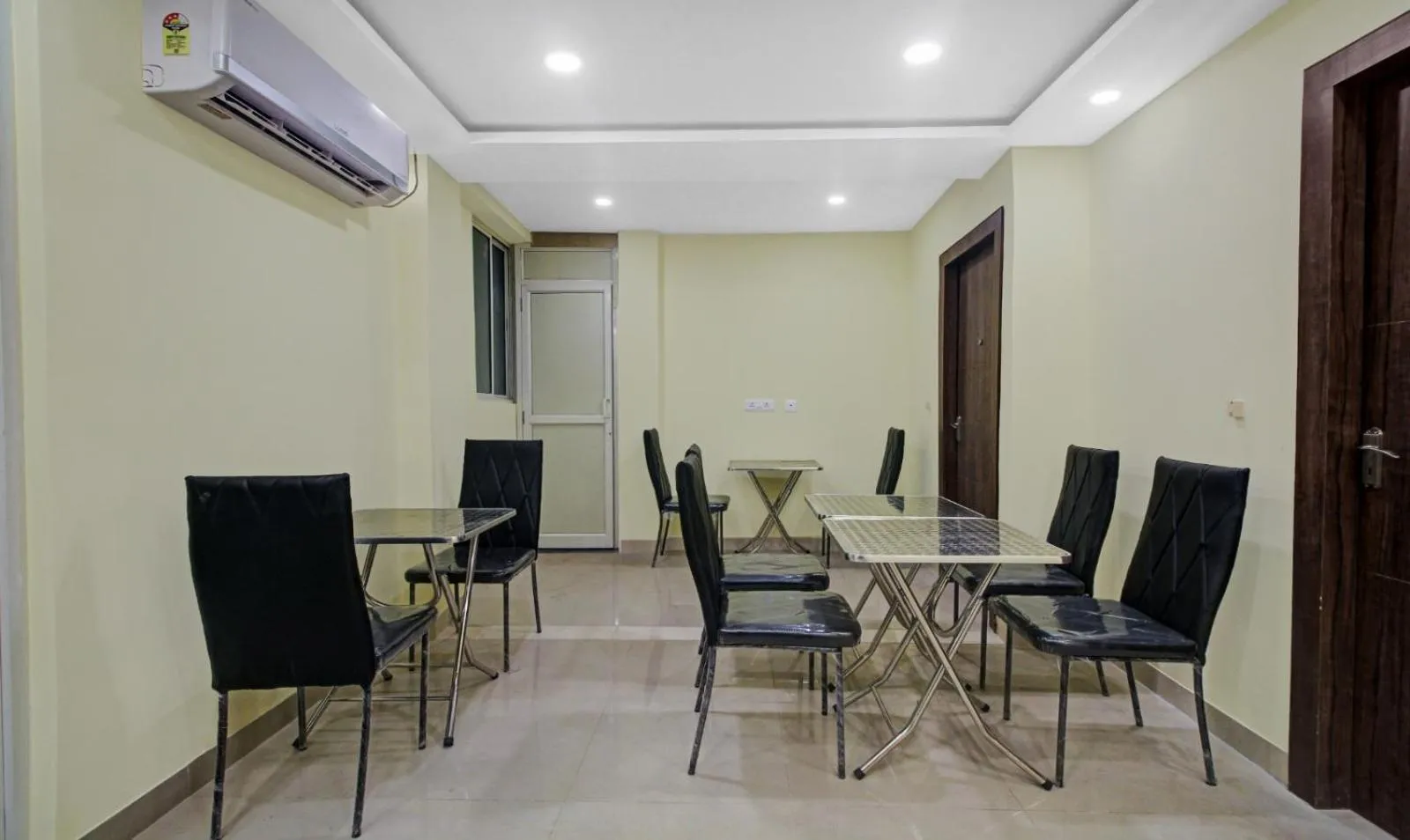 Dining area in Hotel Park Central