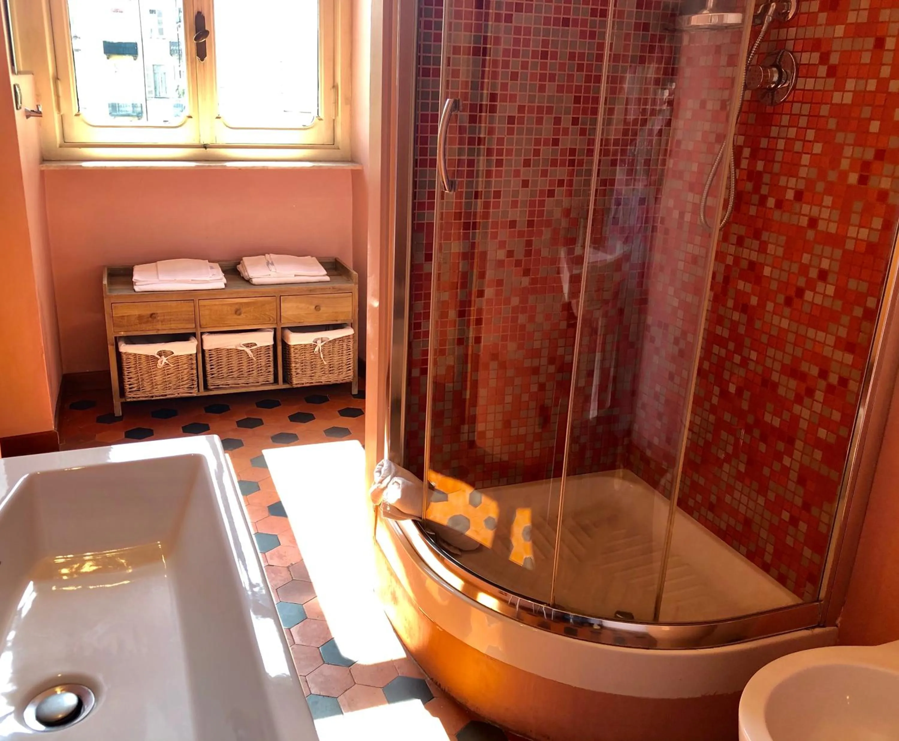 Shower in B&B Saluzzo Paesana 1718