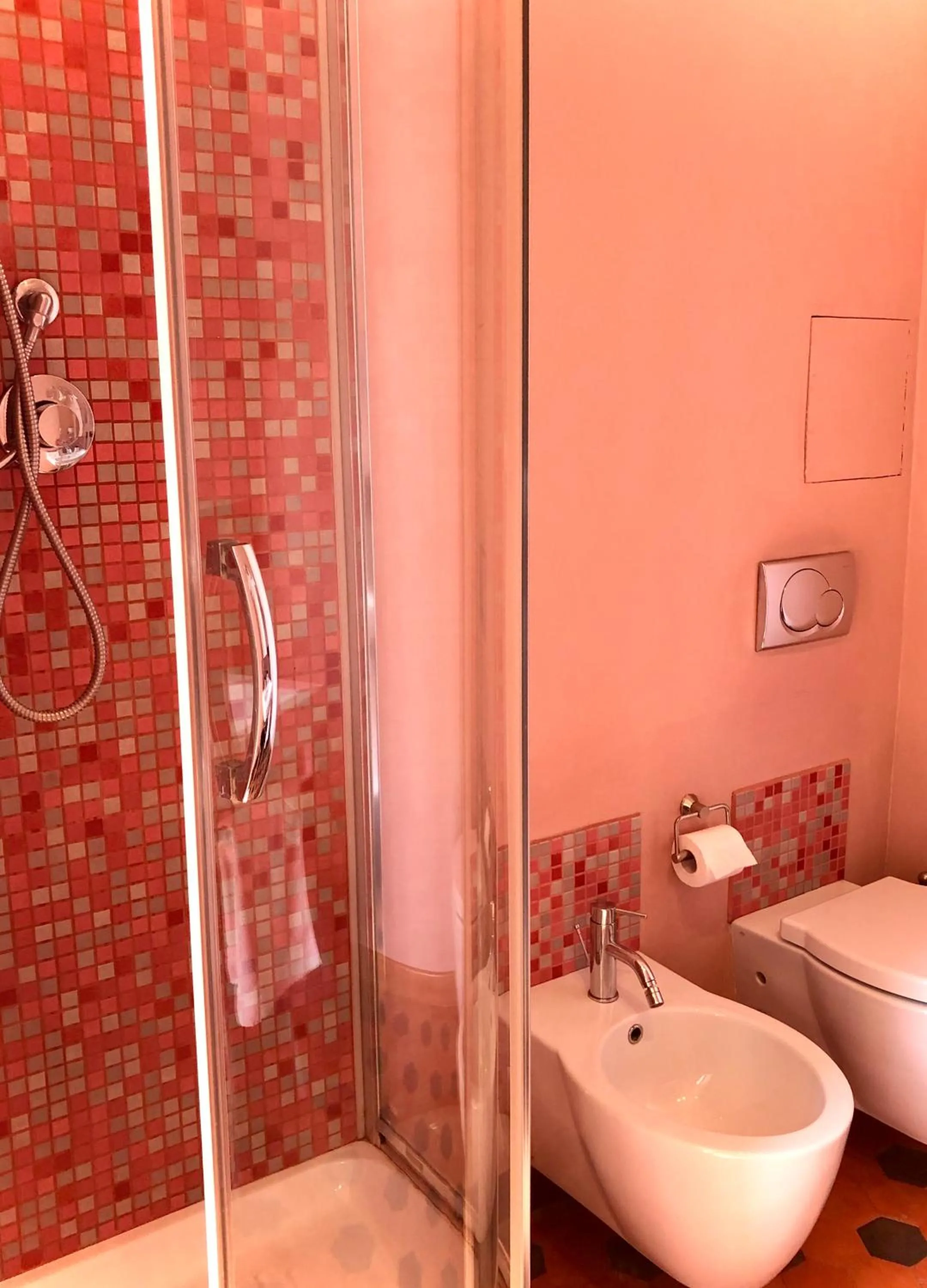 Shower in B&B Saluzzo Paesana 1718