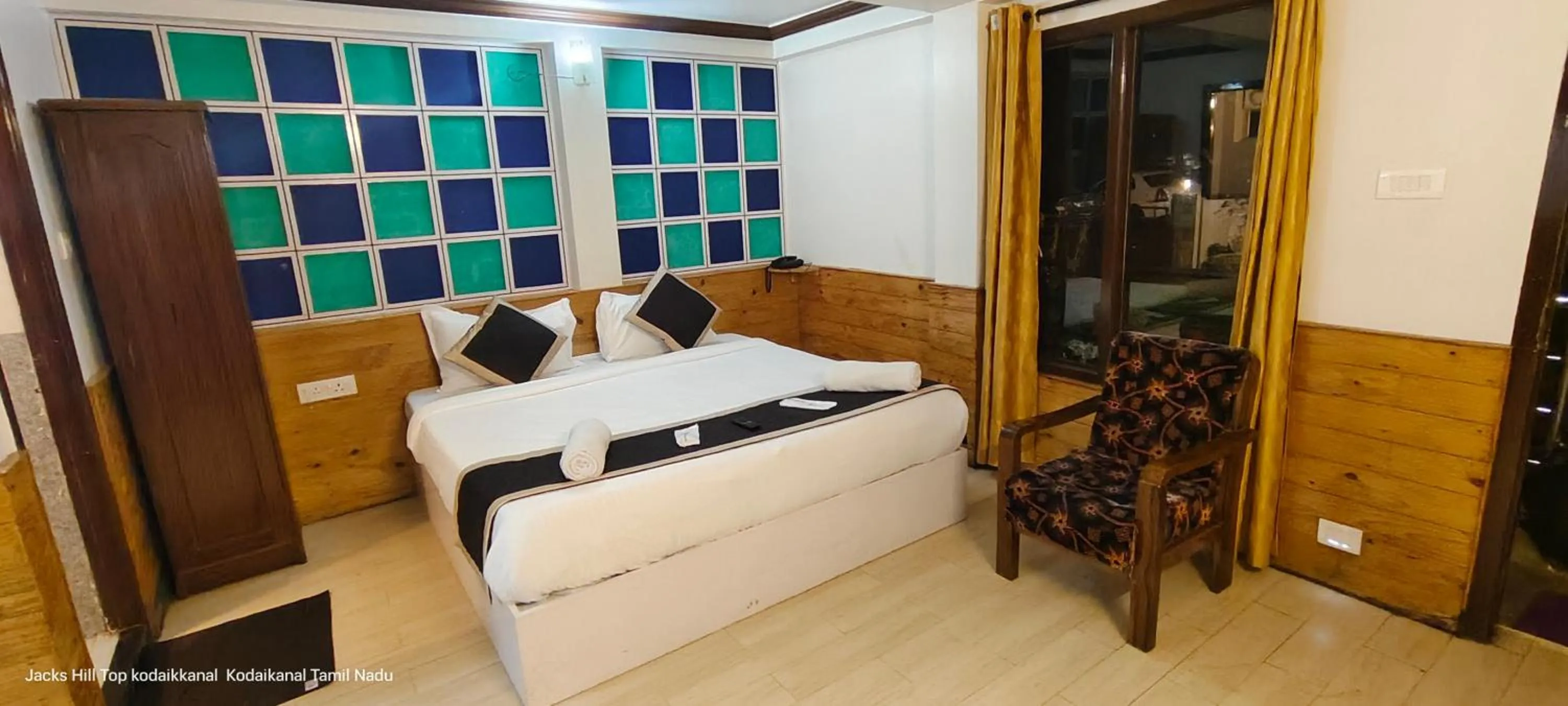 Bed in The Jacks Hilltop Resort Kodaikanal