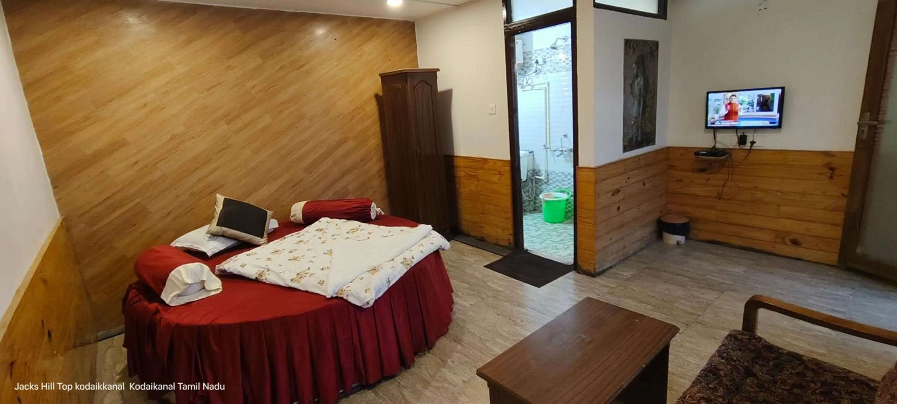 Bed in The Jacks Hilltop Resort Kodaikanal