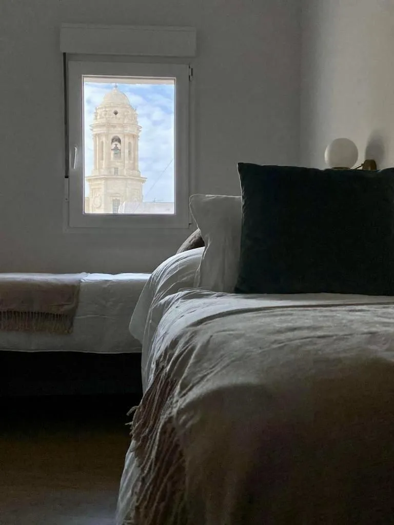 Bed in Hidden Gem Penthouse El Mesón