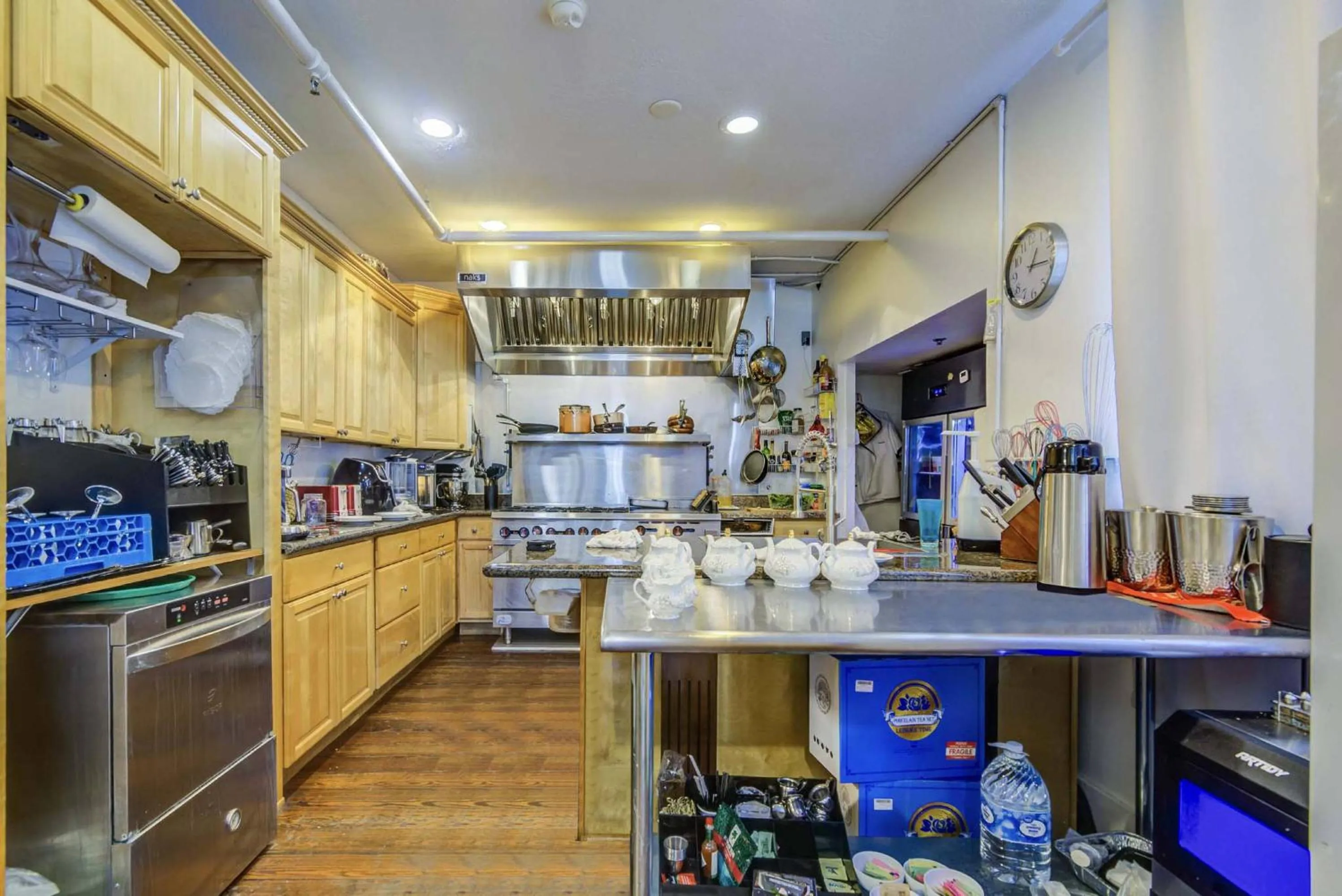 kitchen in The George Manor