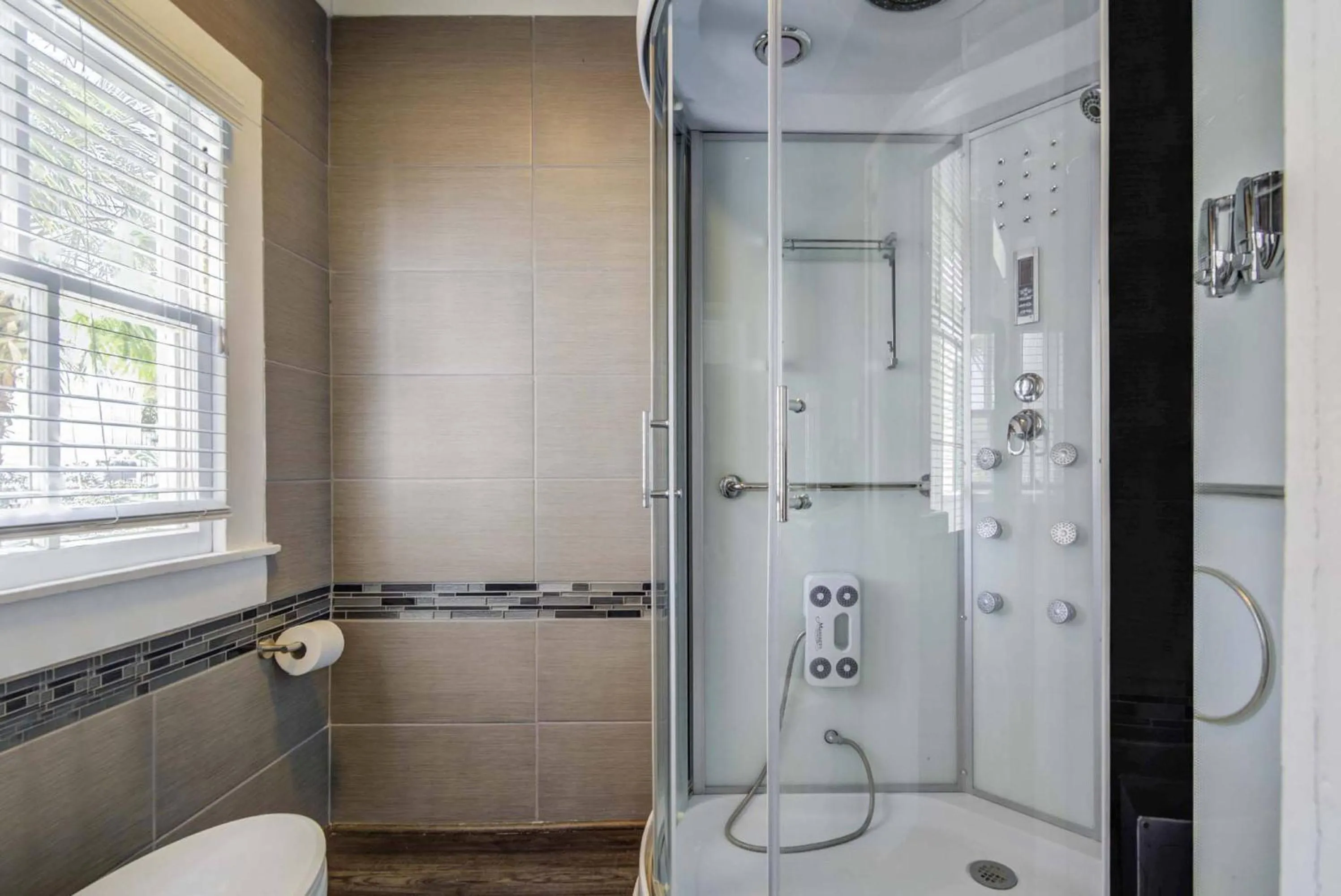 Bathroom in The George Manor