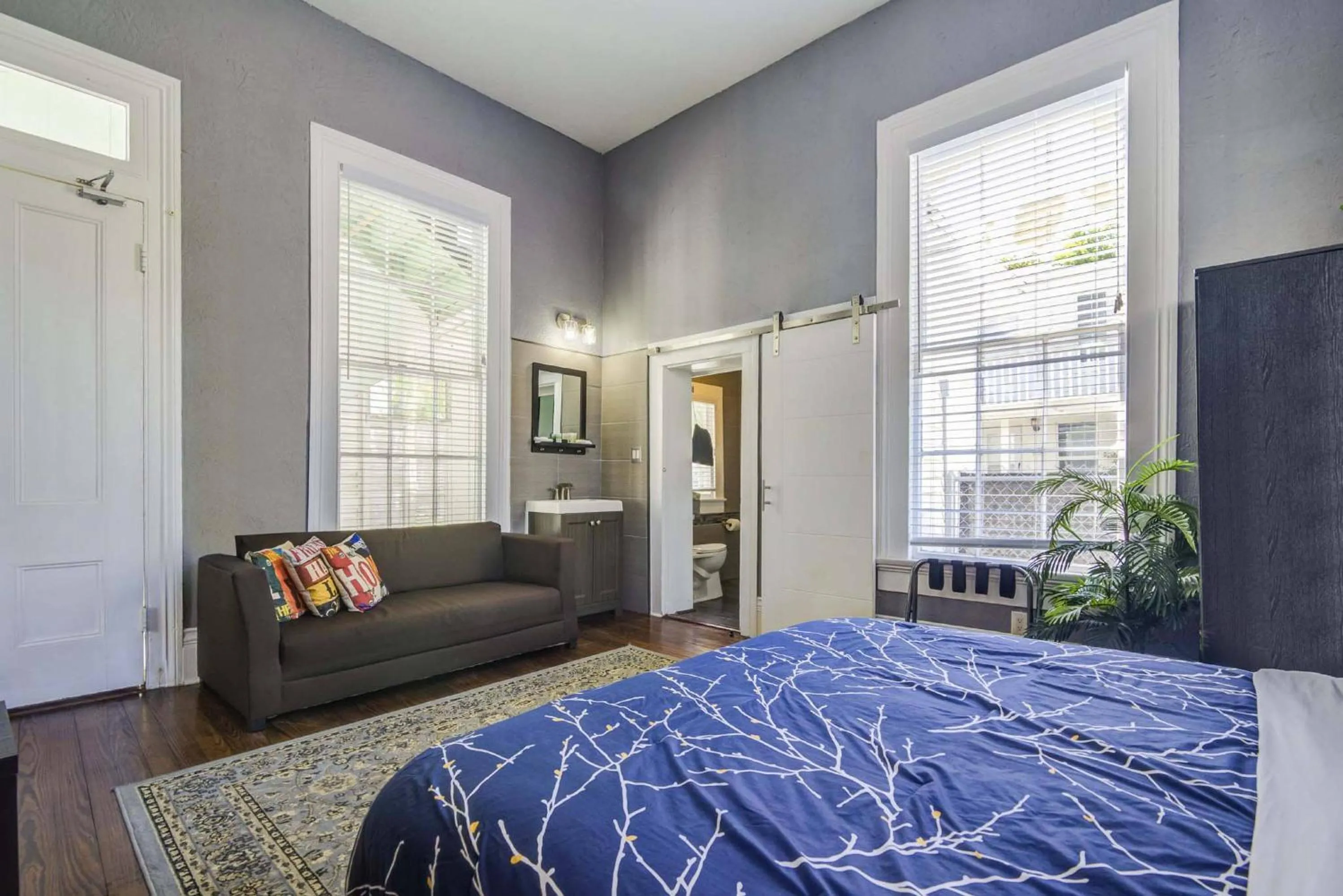 Bedroom, Bed in The George Manor