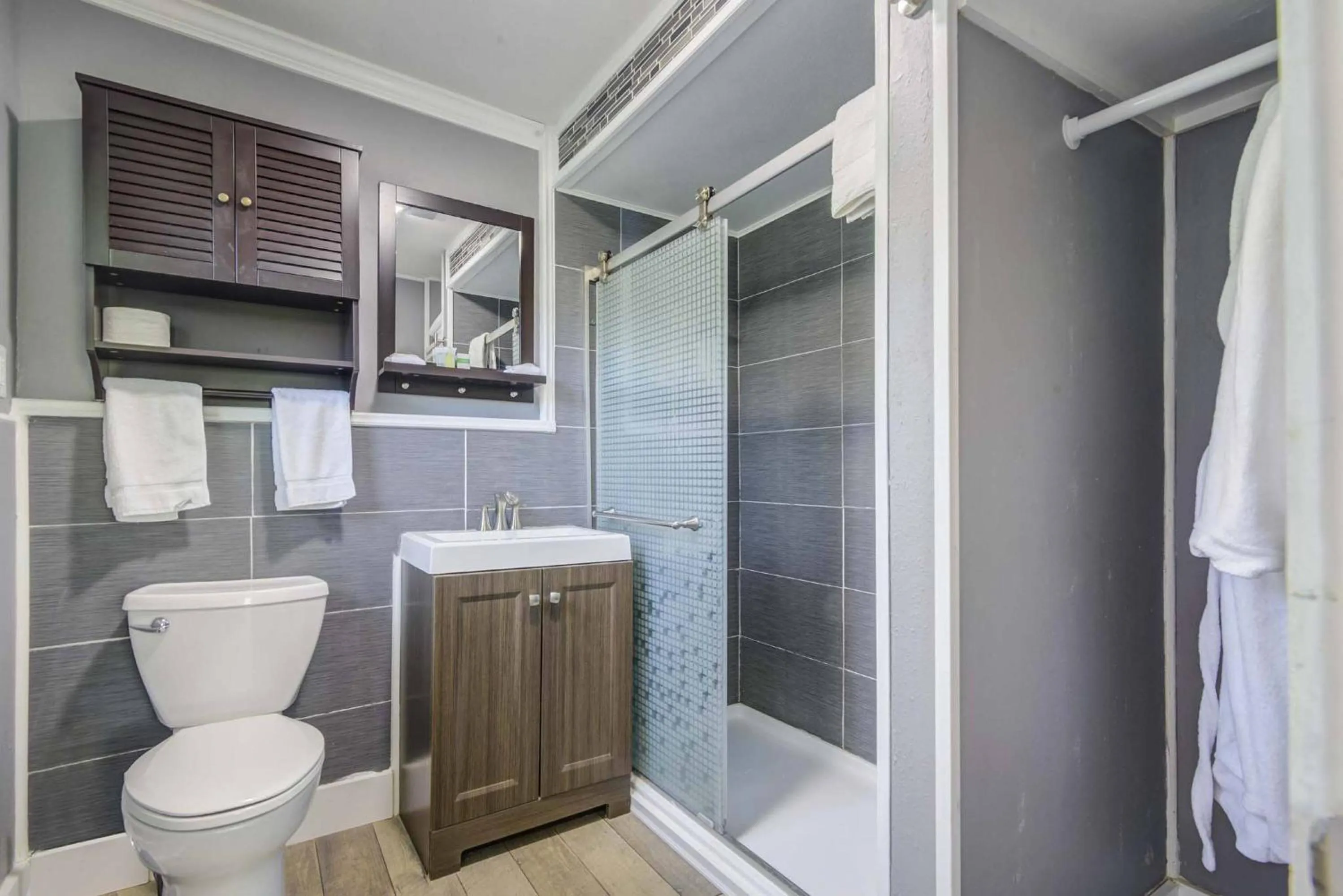 Bathroom in The George Manor