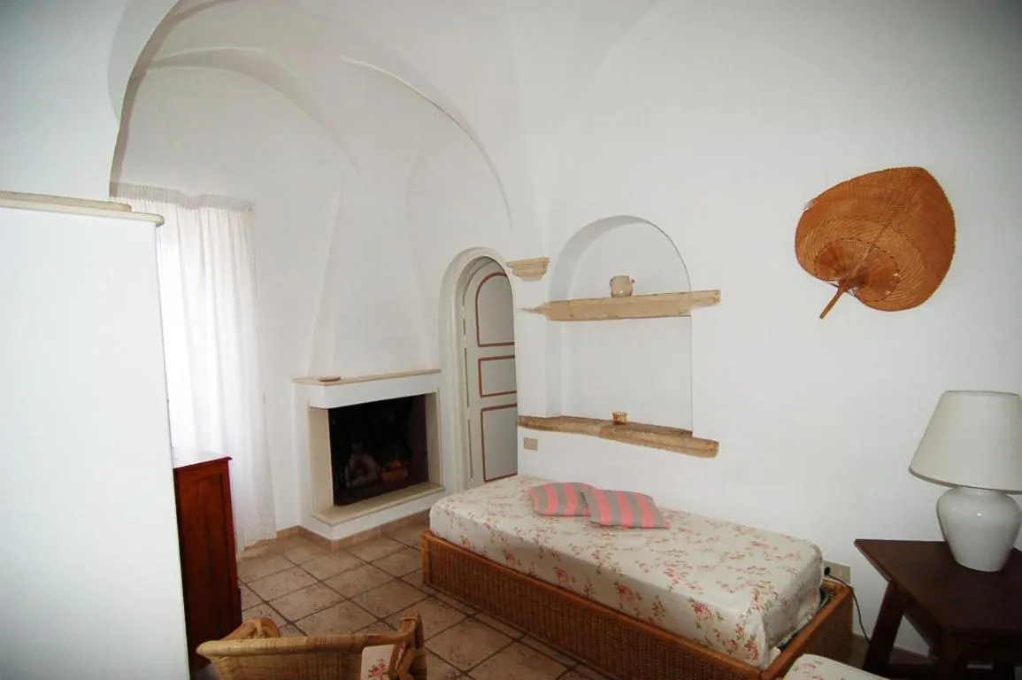 Photo of the whole room, Bed in Villaggio In Case Sparse Nel Centro Storico