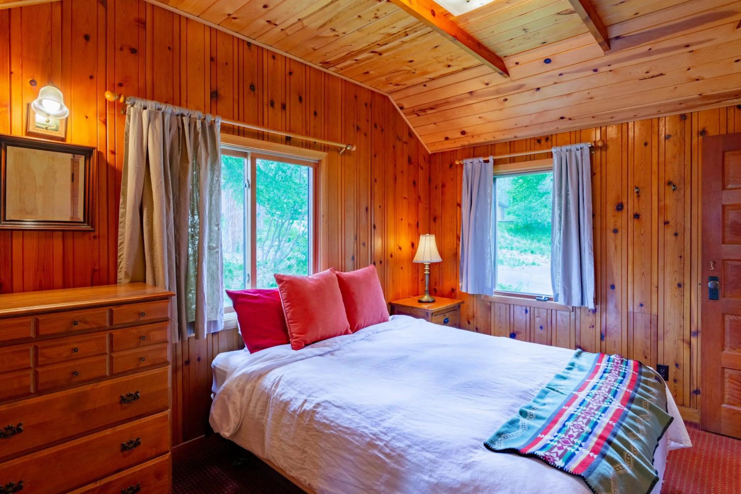 Bed in Lake Creek Lodge
