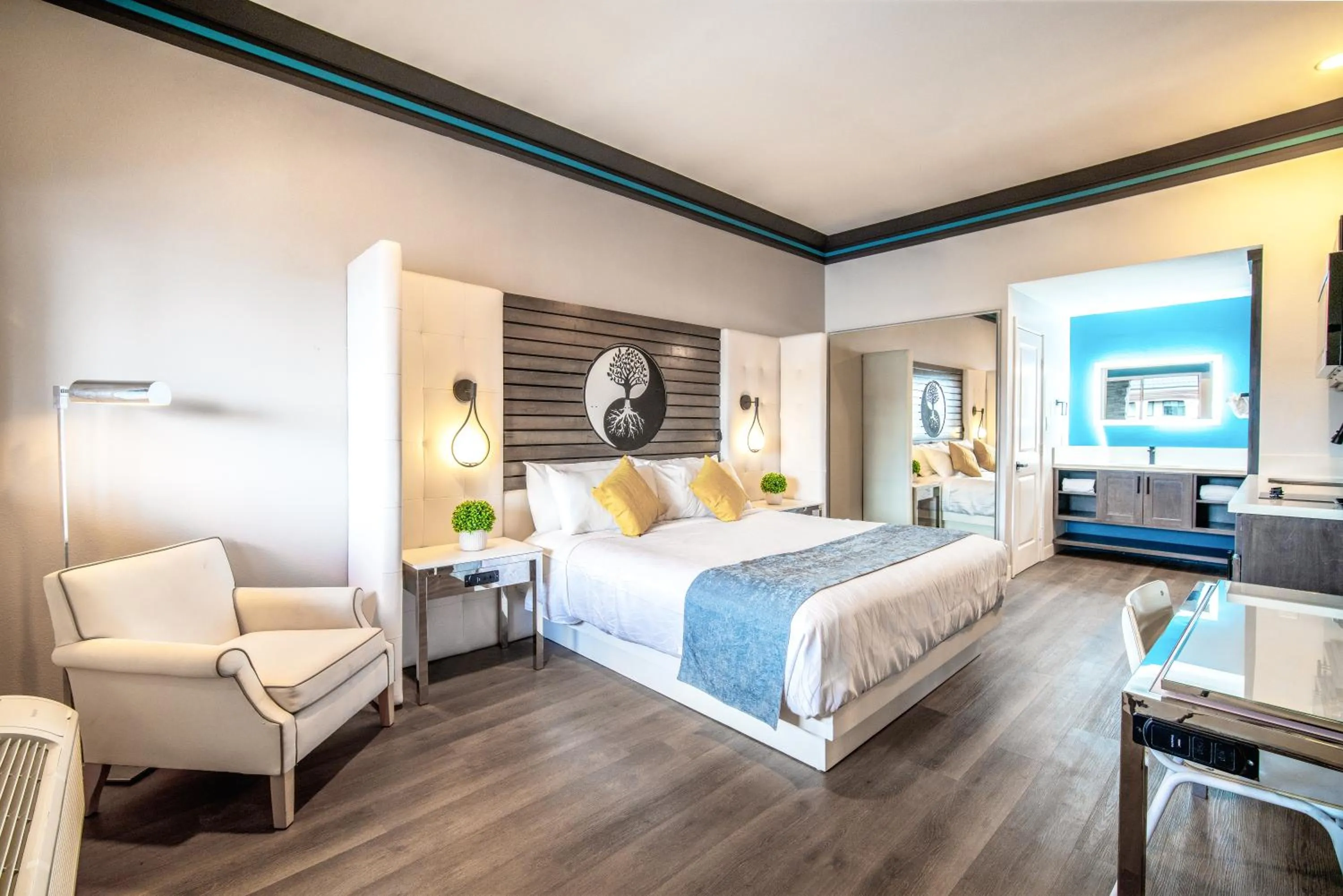 Bed in Aspire Inn Studios & Spas