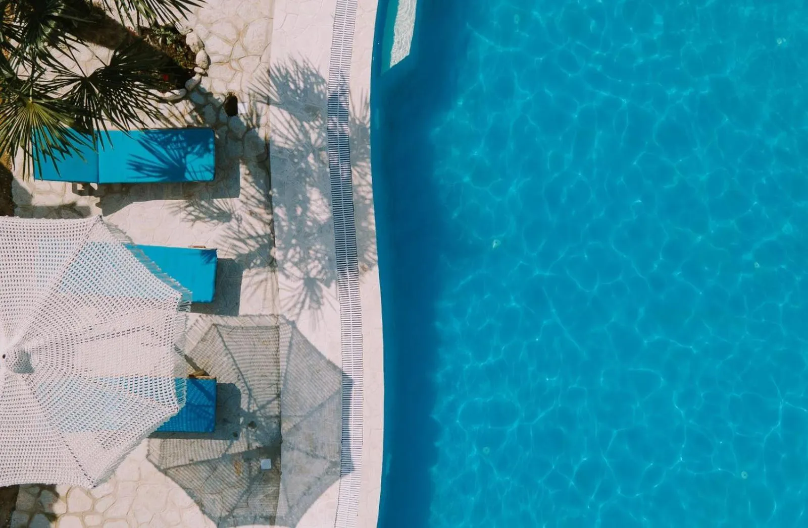 Swimming pool in Vila Milo