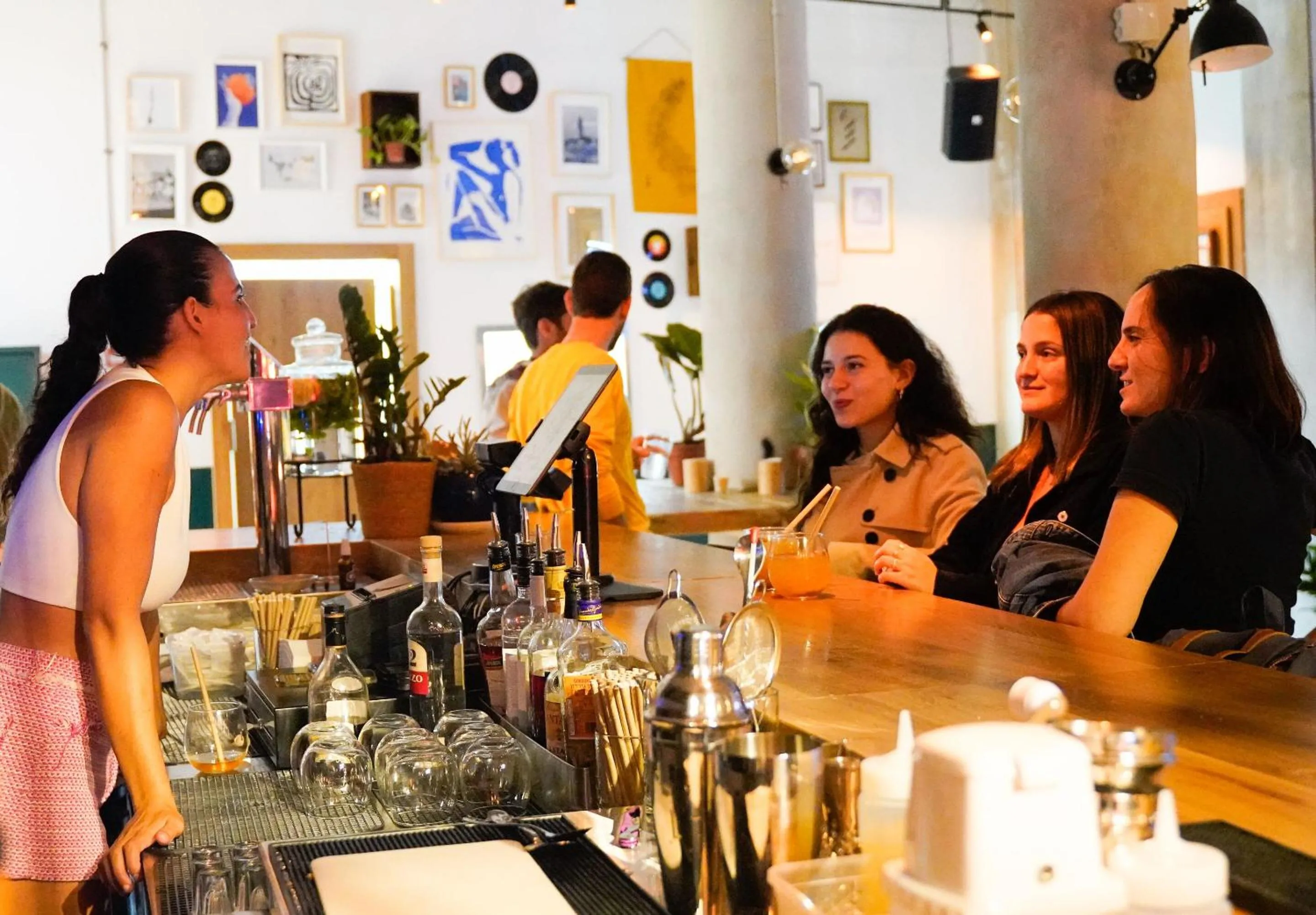 Food and drinks in Selina Frishman Tel Aviv