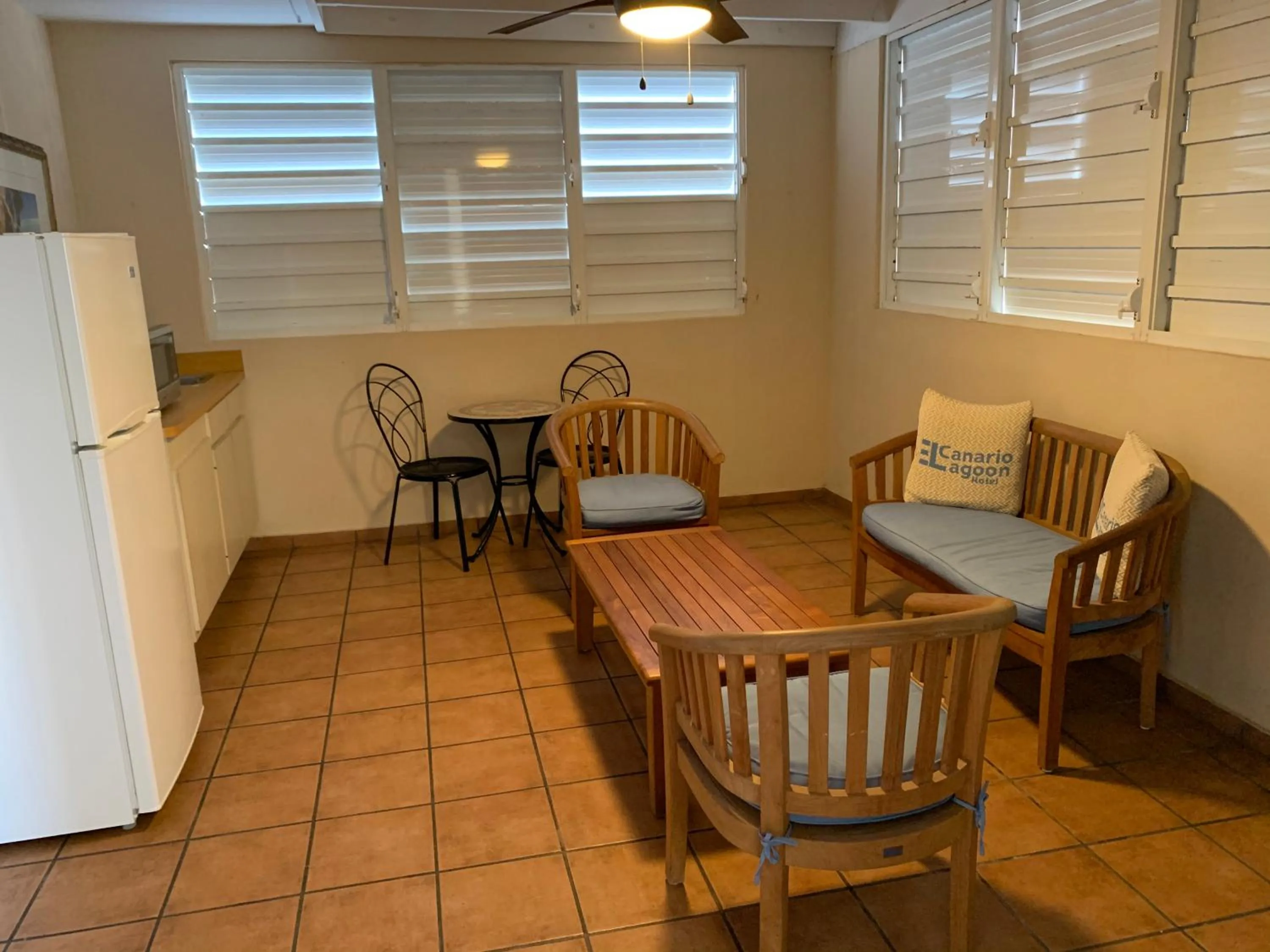 Kitchen or kitchenette in Canario Lagoon Hotel