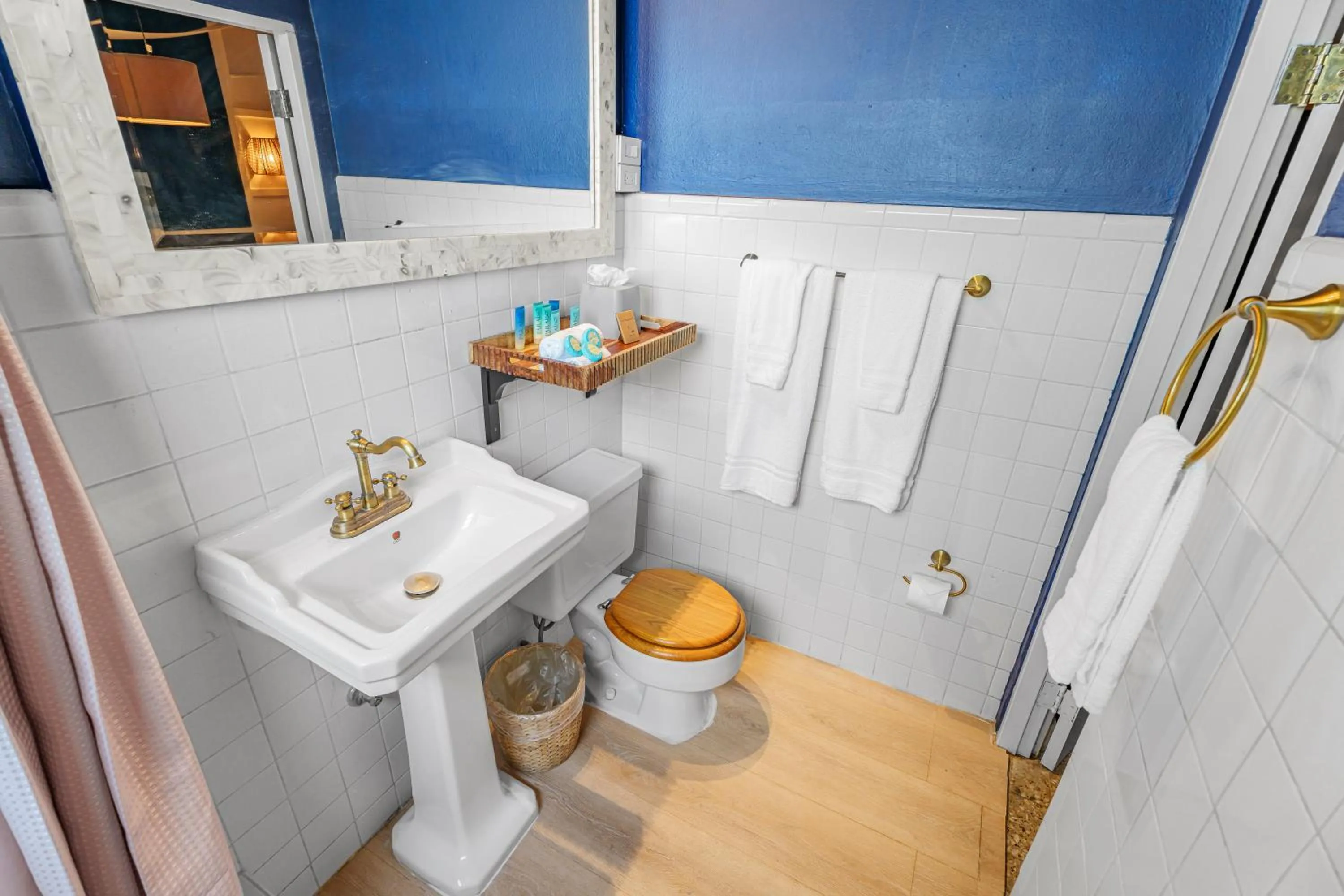 Canario Lagoon Hotel