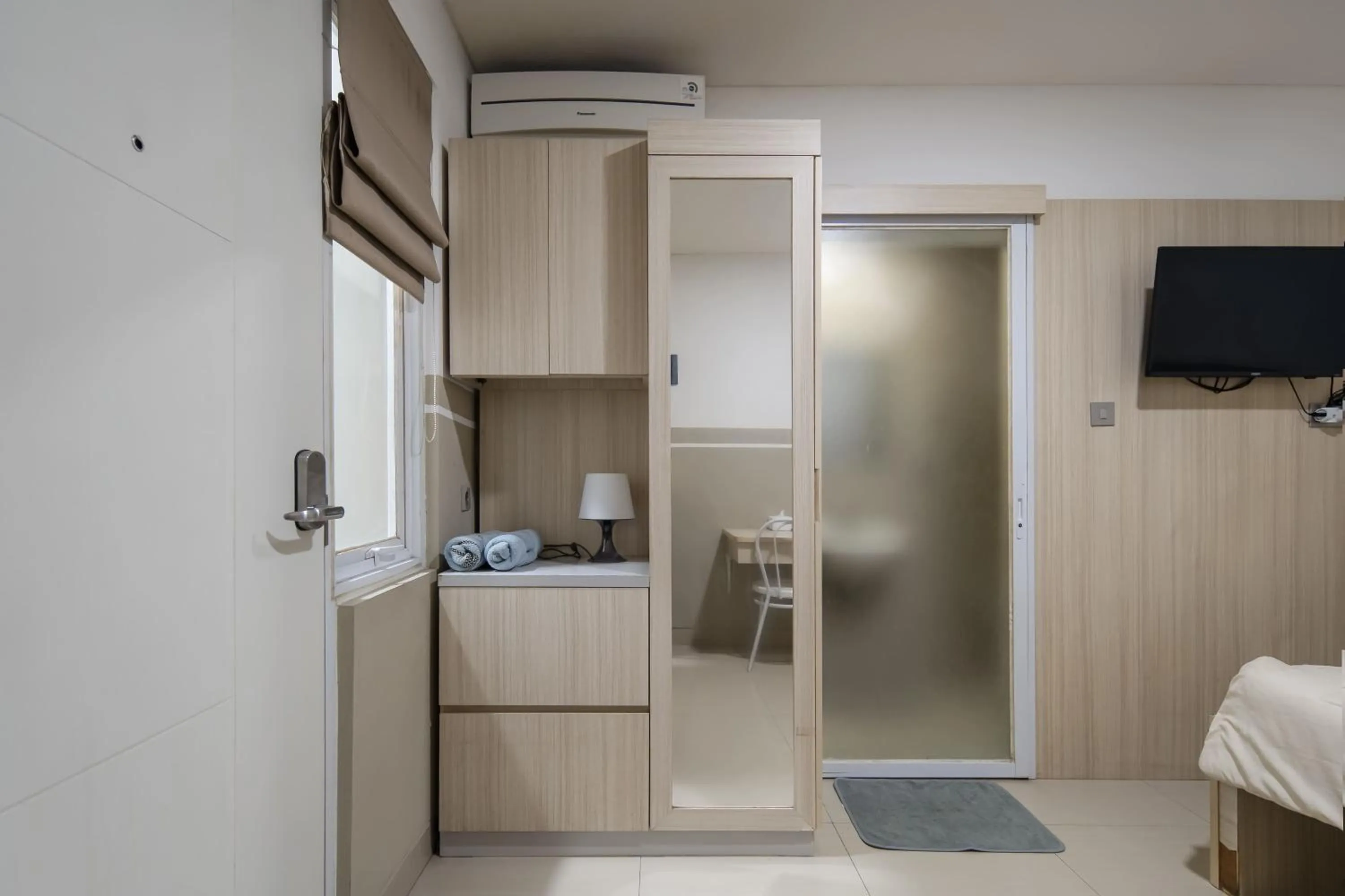 Bedroom, Bed in Cove T63