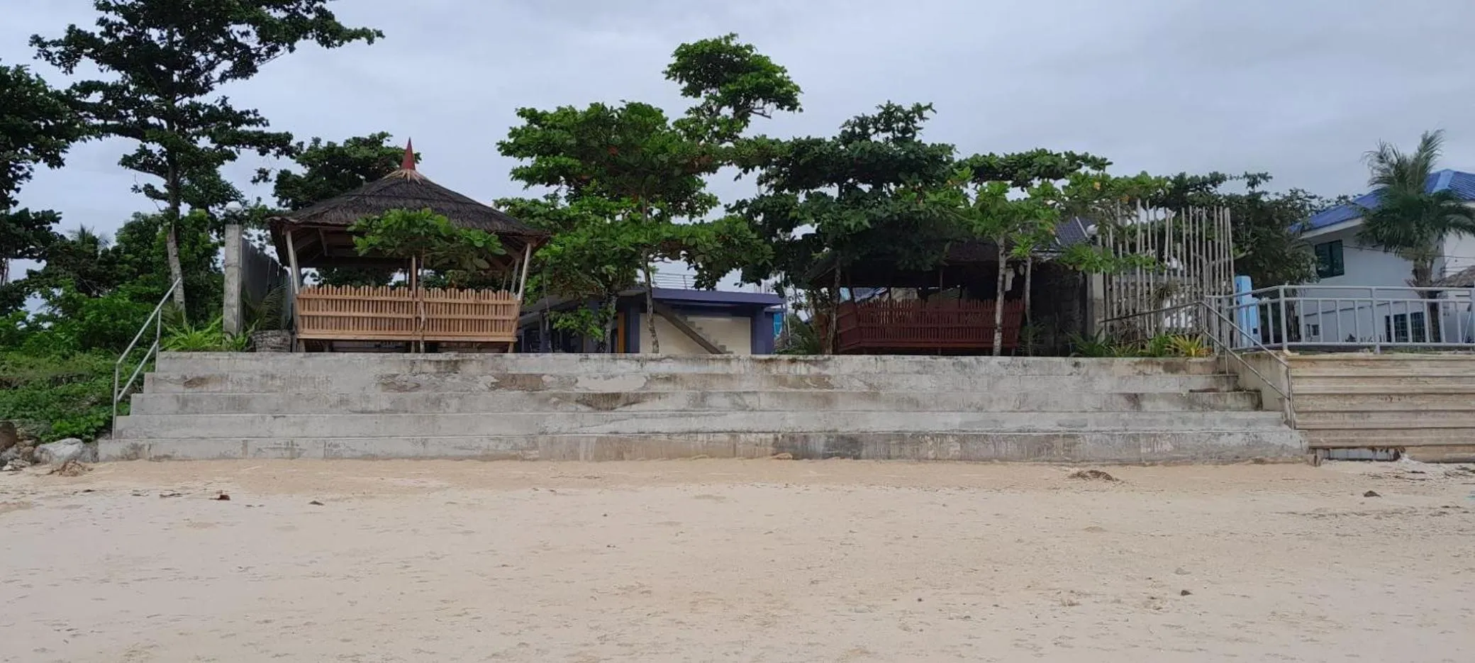 Property building in Takbo Beach Resort