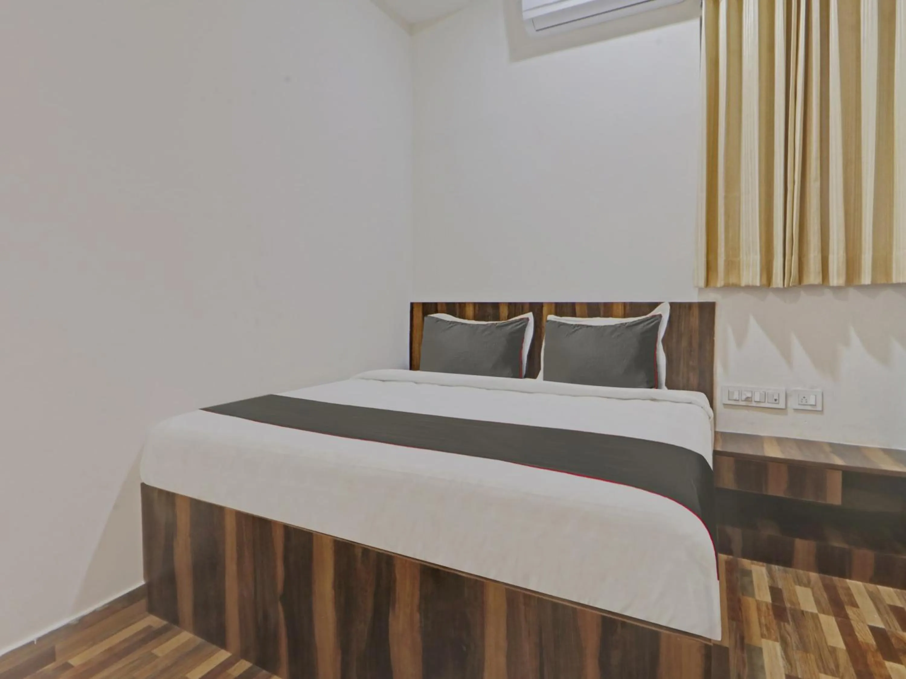 Bedroom, Bed in Hotel O by OYO Dhruvas Residency