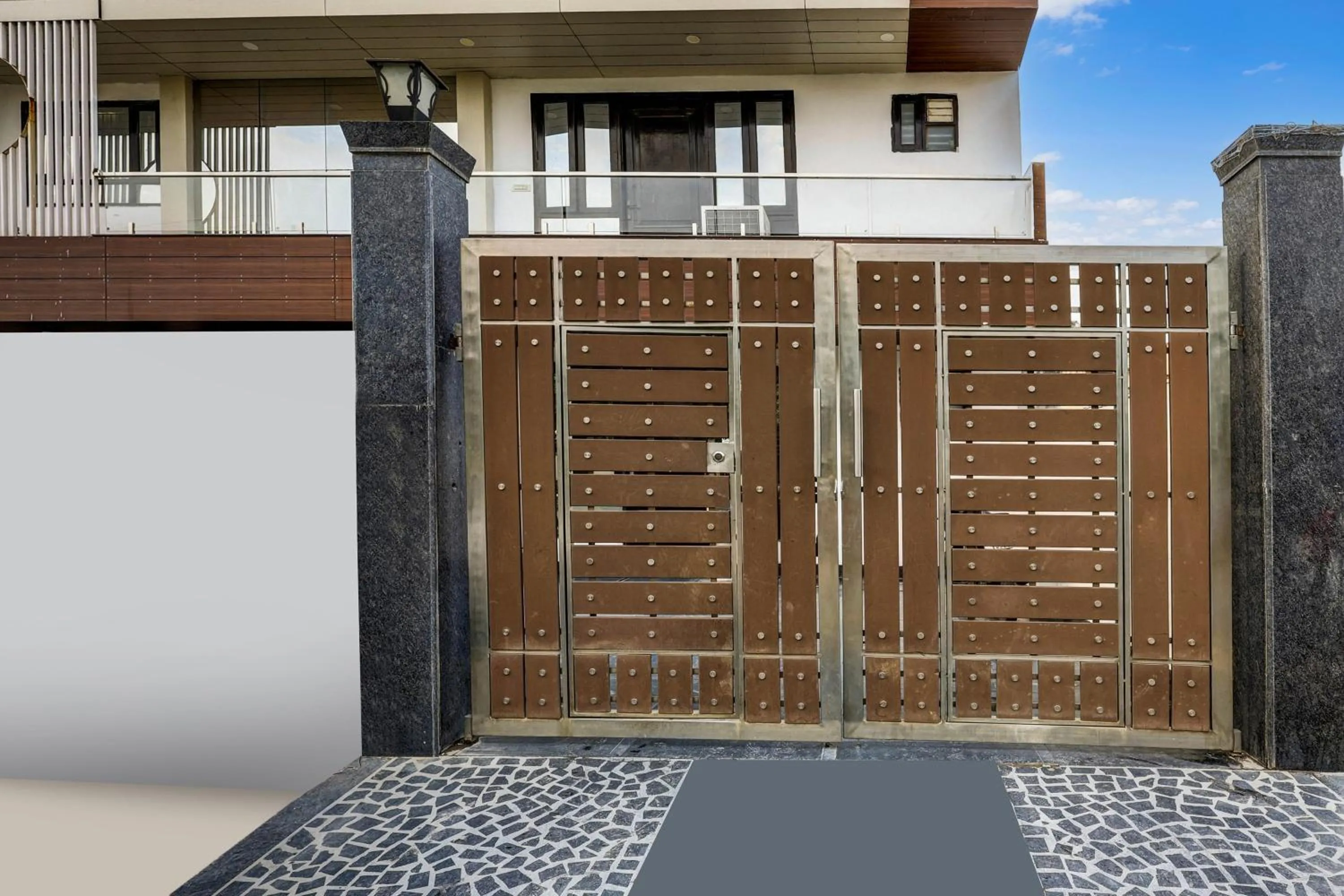 Super Townhouse Mayfield Garden Nearby Golf course road