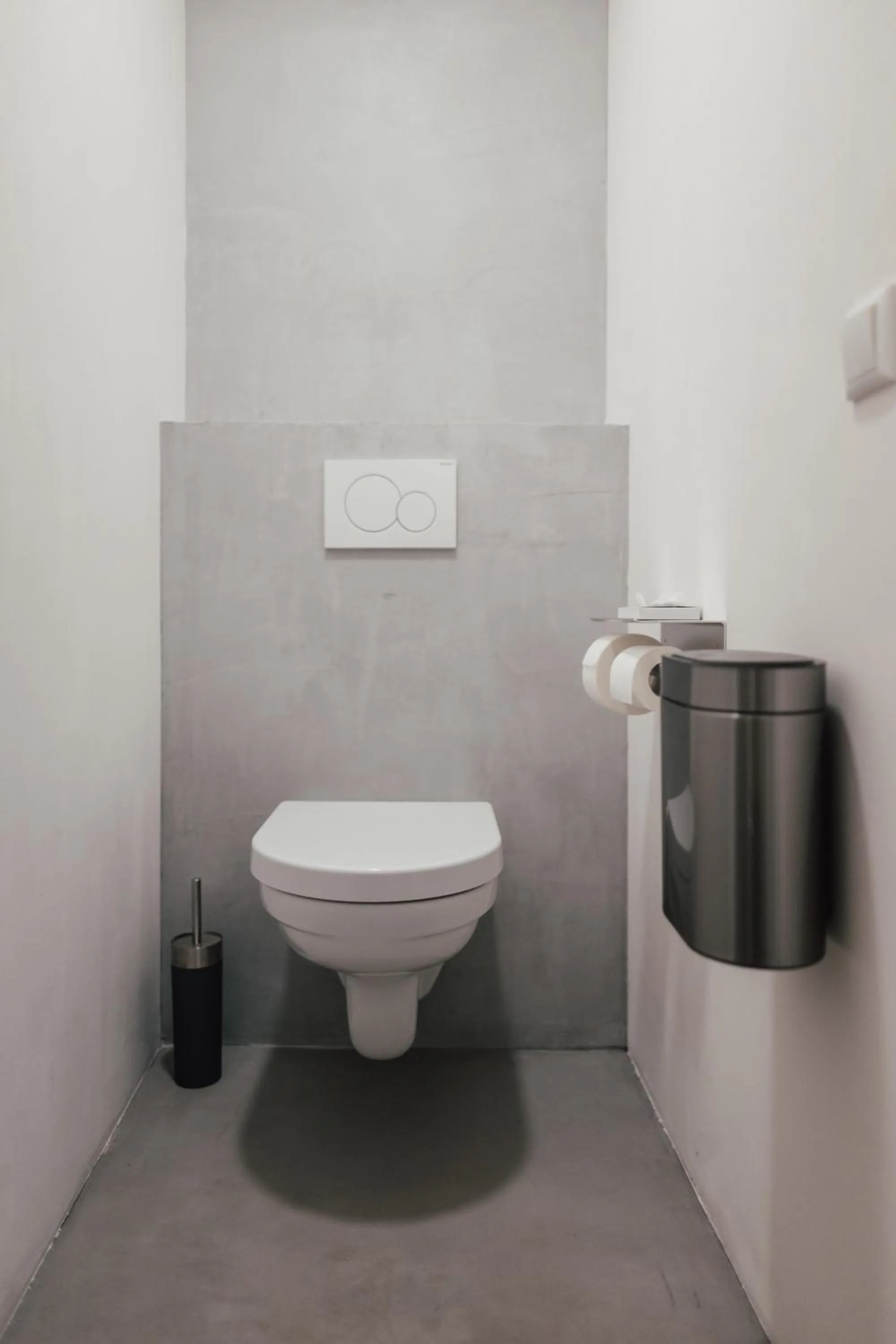 Toilet in The Layhead B&B