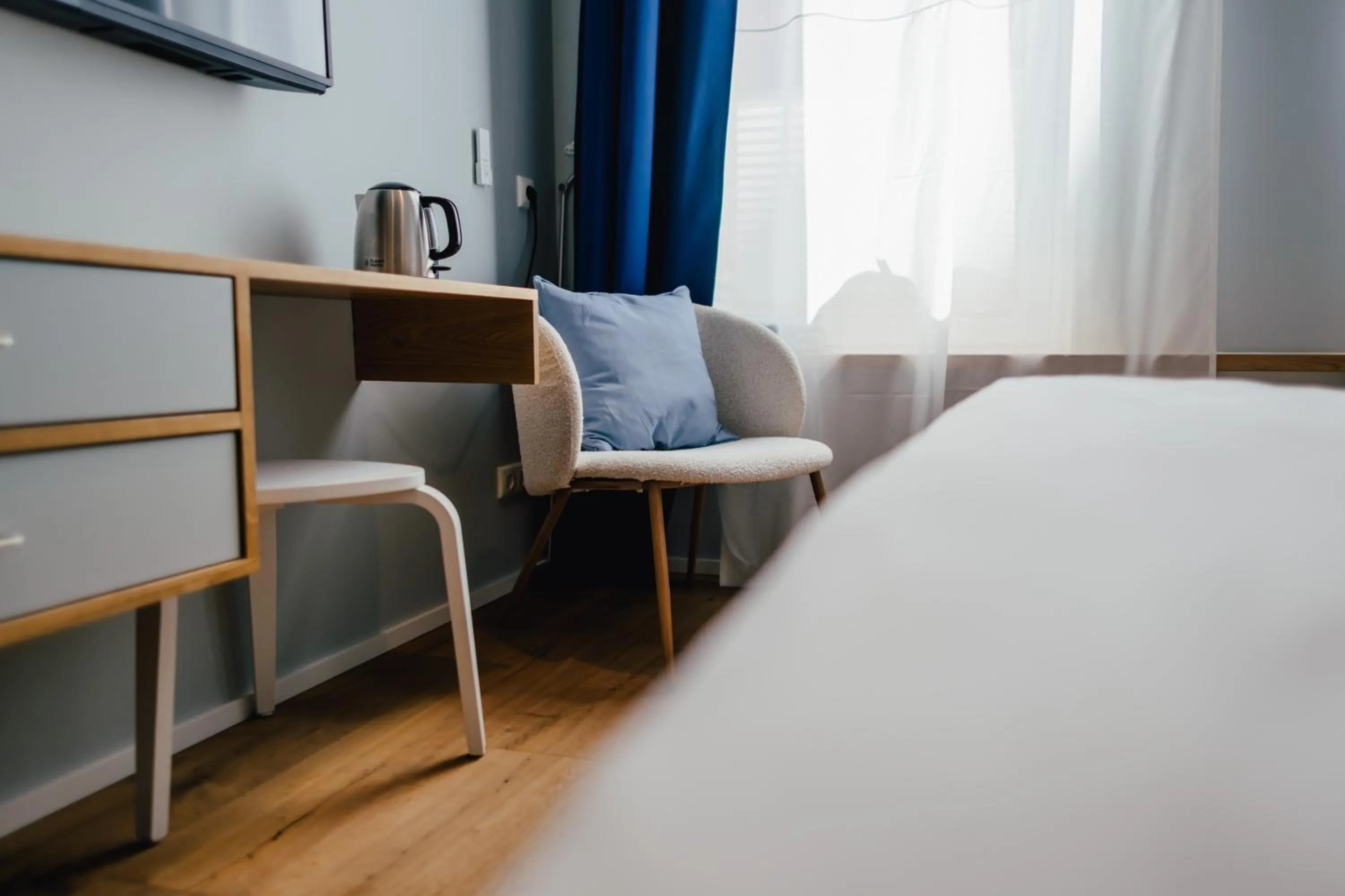 Photo of the whole room, Bed in The Layhead B&B