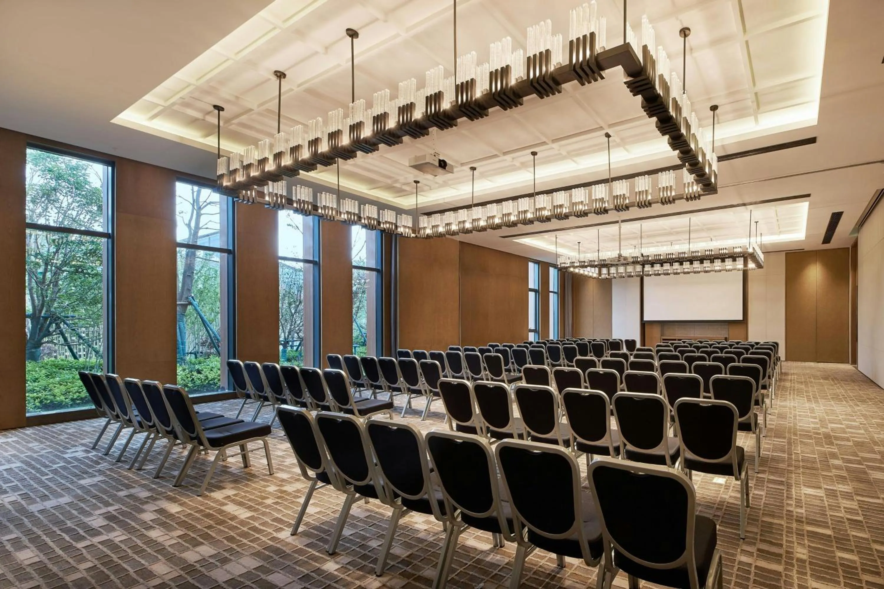 Meeting/conference room in Four Points by Sheraton Nanchang, Xihu
