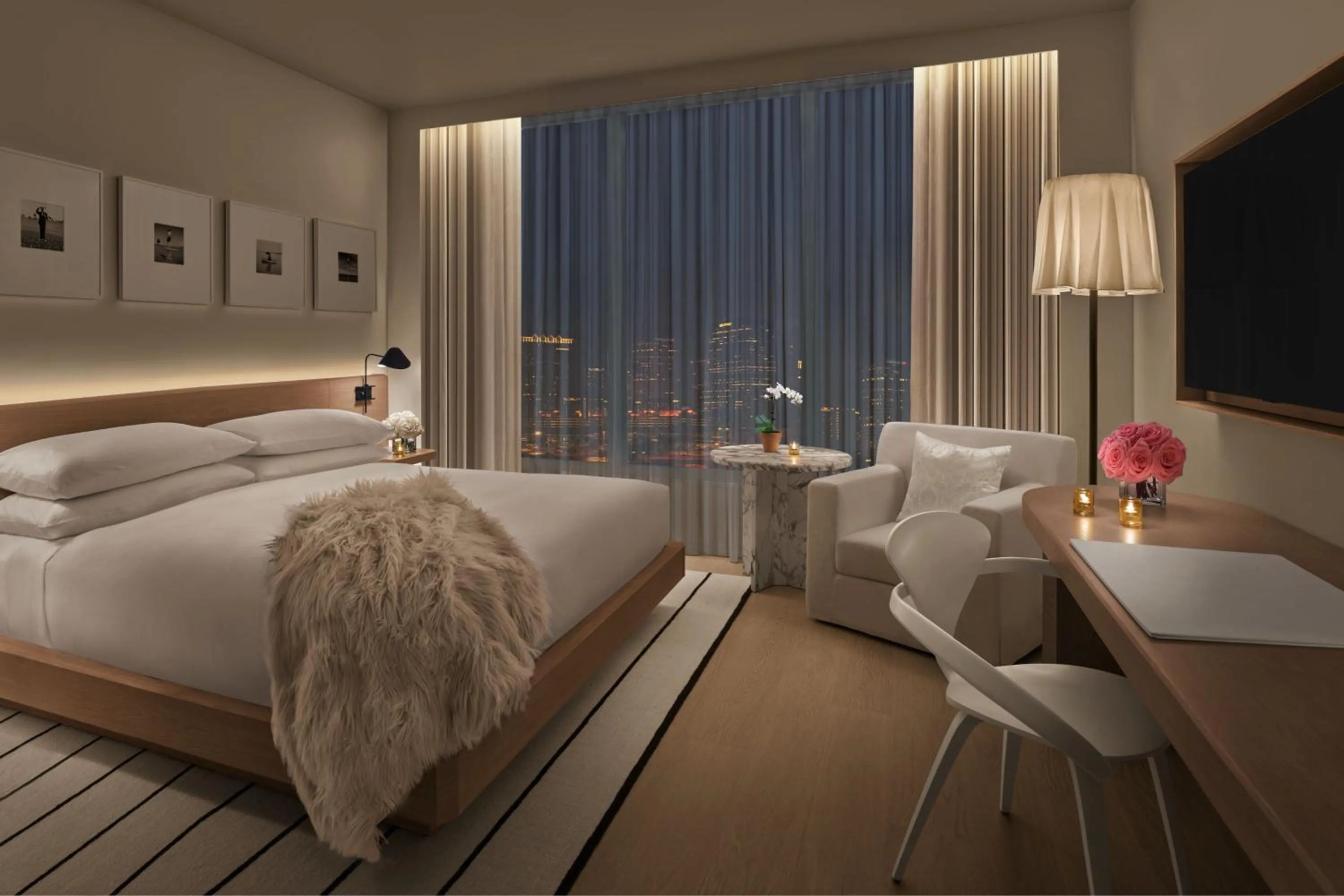 Photo of the whole room, Bed in The Tampa EDITION