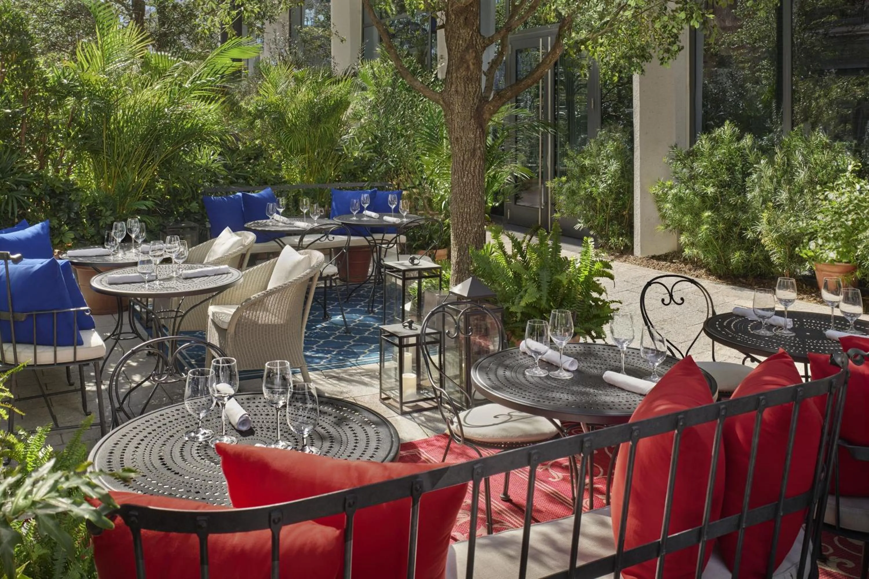 Restaurant/places to eat in The Tampa EDITION