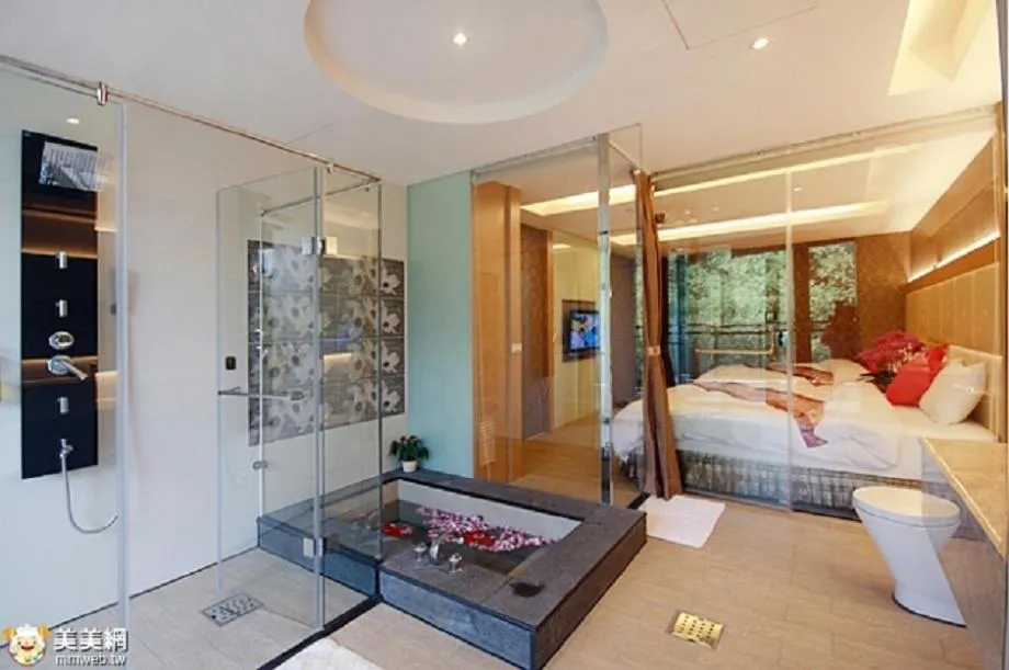 Bed in Shuian Lakeside Hotel II