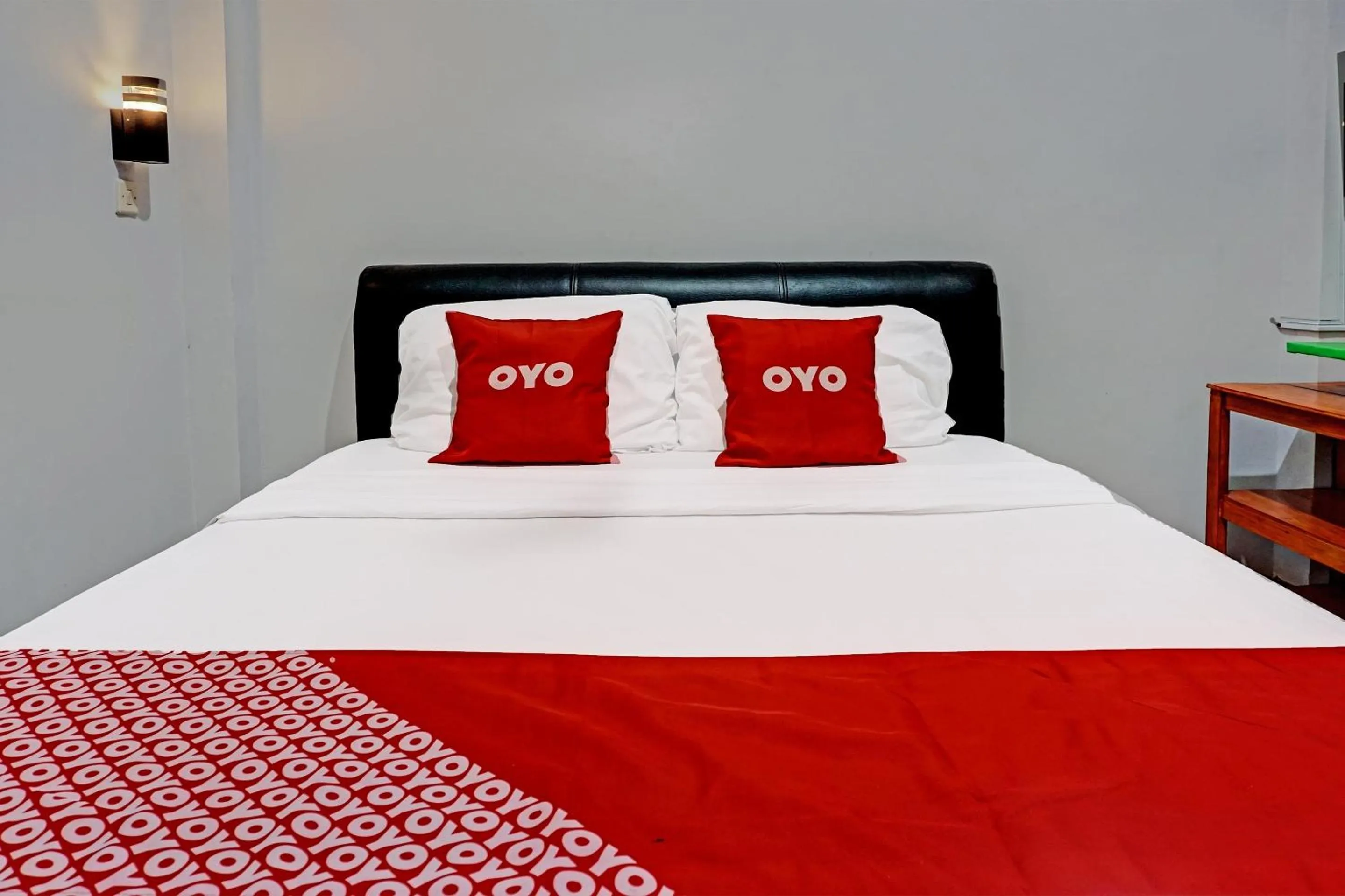 Bedroom, Bed in OYO 91599 Penginapan Mutiara Madiun