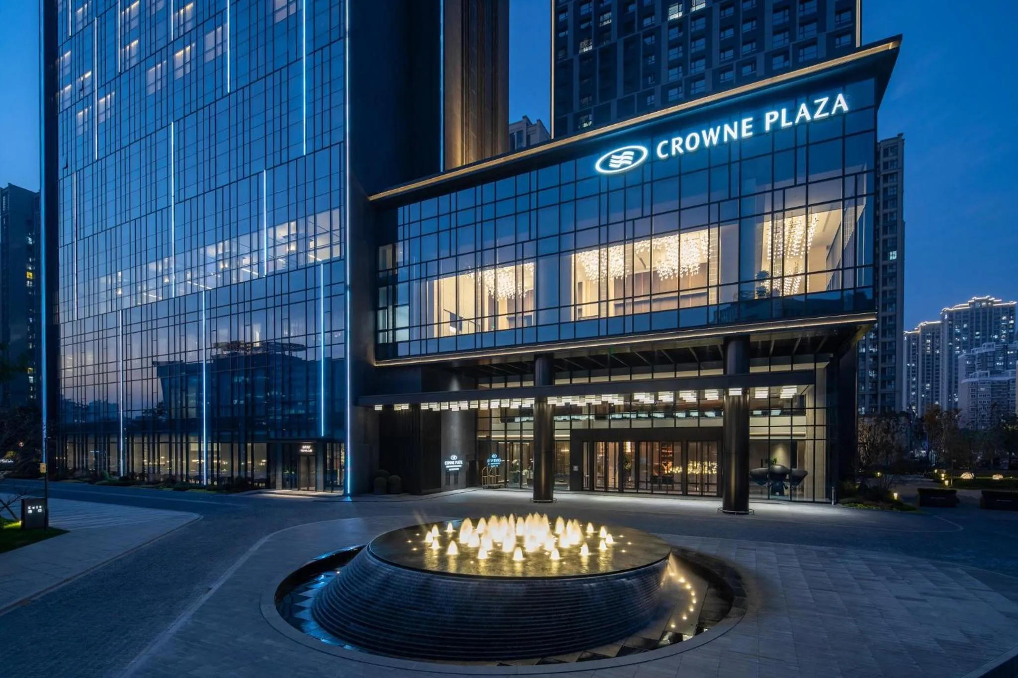 Property building in Crowne Plaza Zhengzhou High Tech Zone by IHG