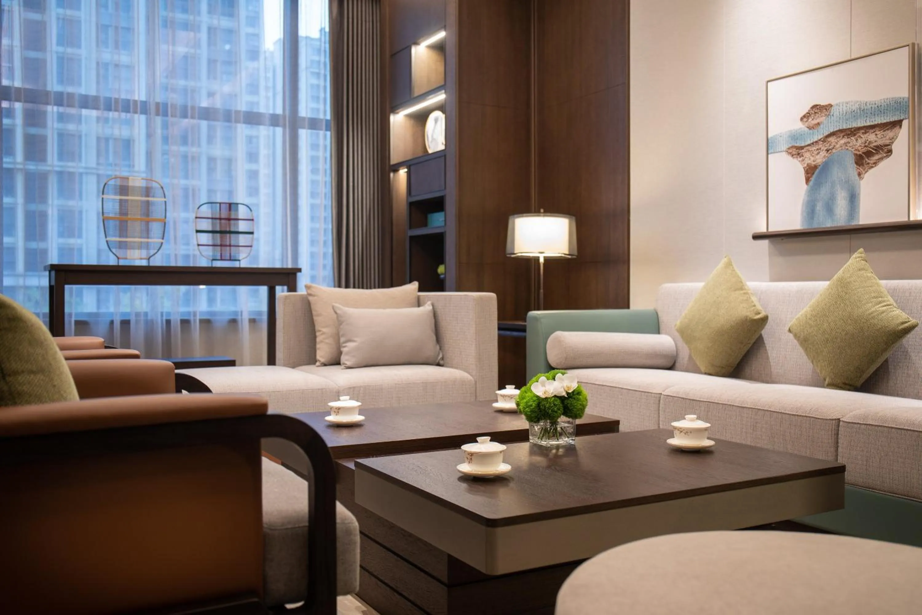 Restaurant/places to eat in Crowne Plaza Zhengzhou High Tech Zone by IHG