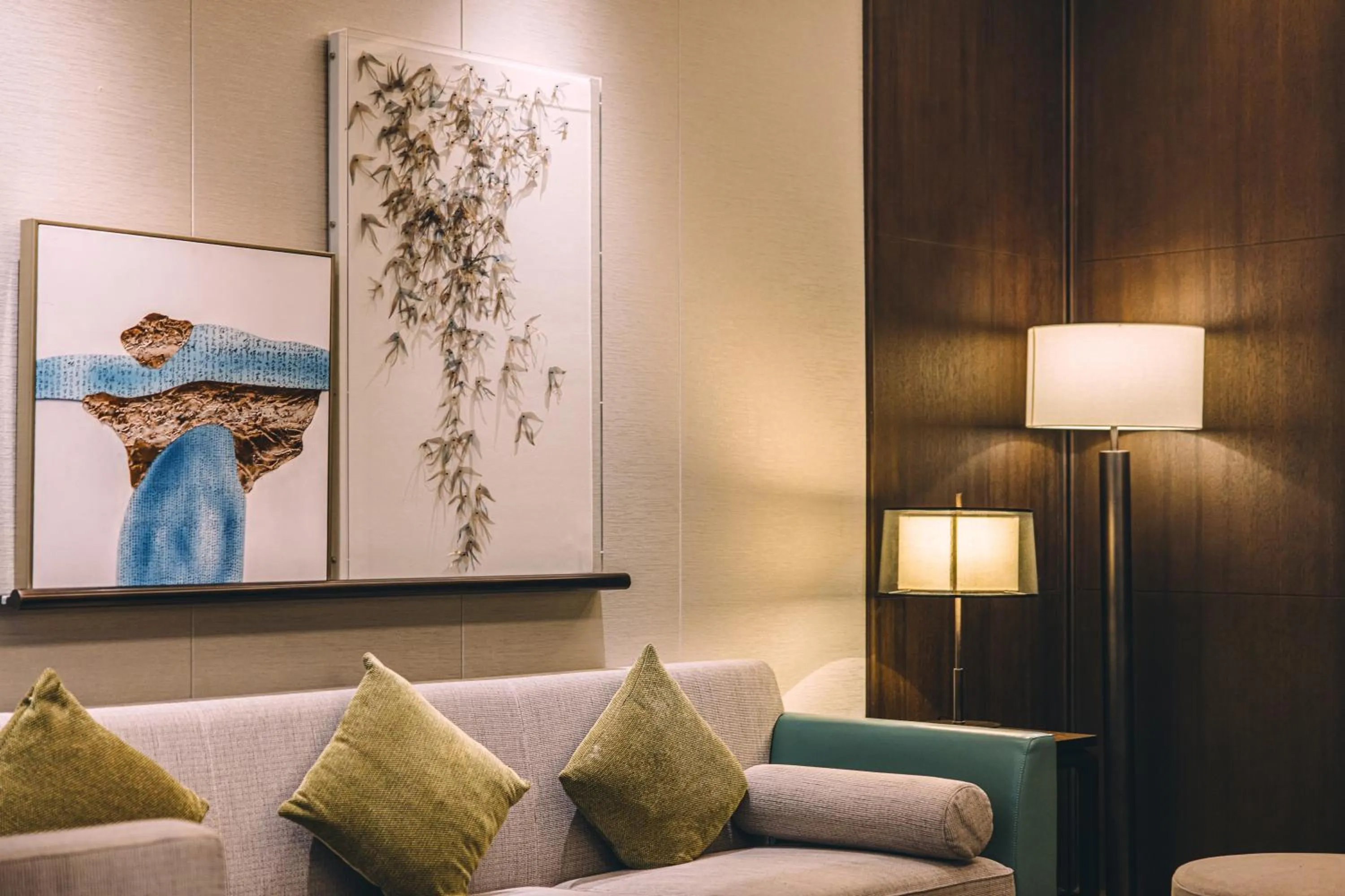 Restaurant/places to eat in Crowne Plaza Zhengzhou High Tech Zone by IHG