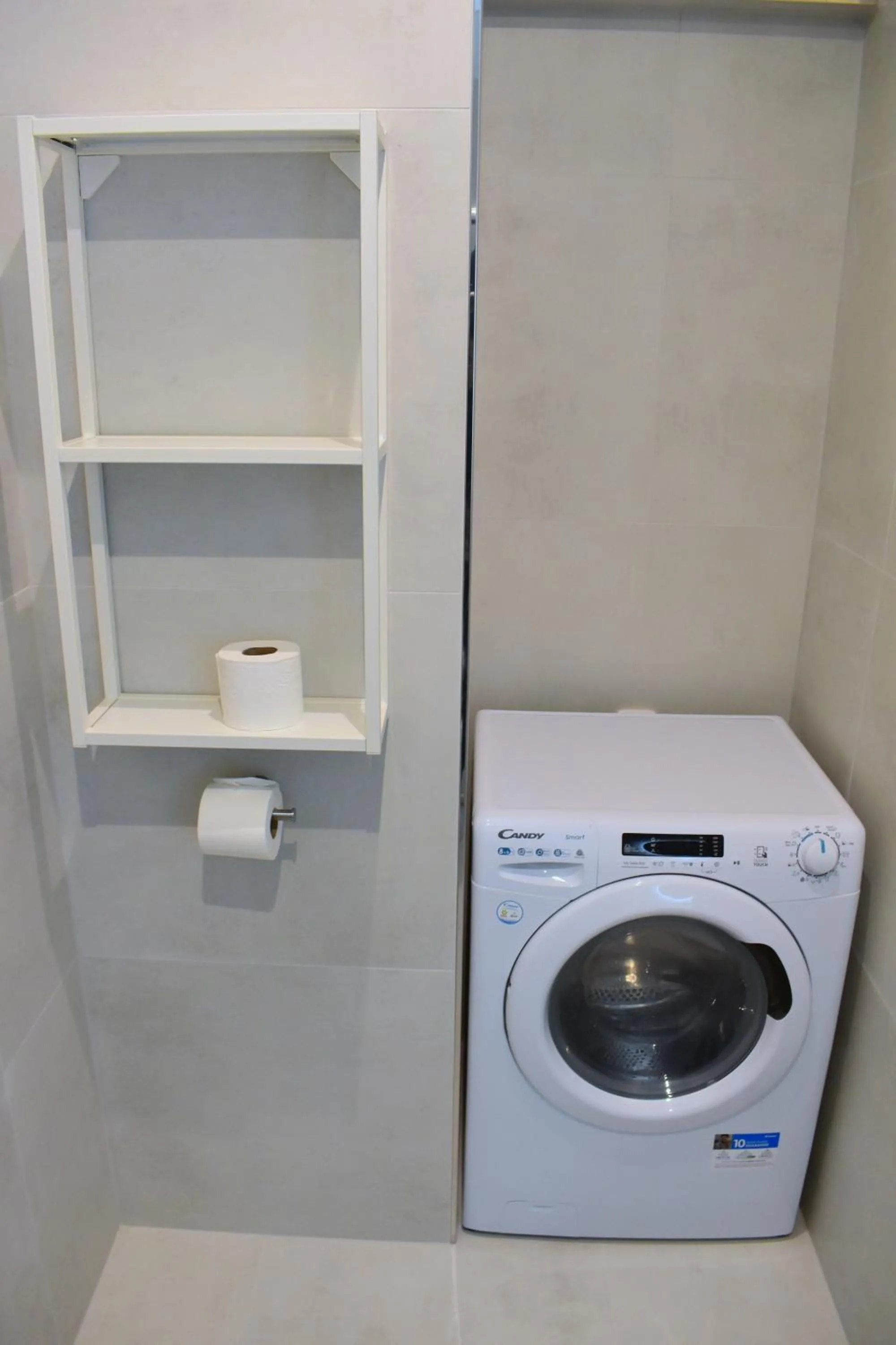 washing machine in Seifert Residence