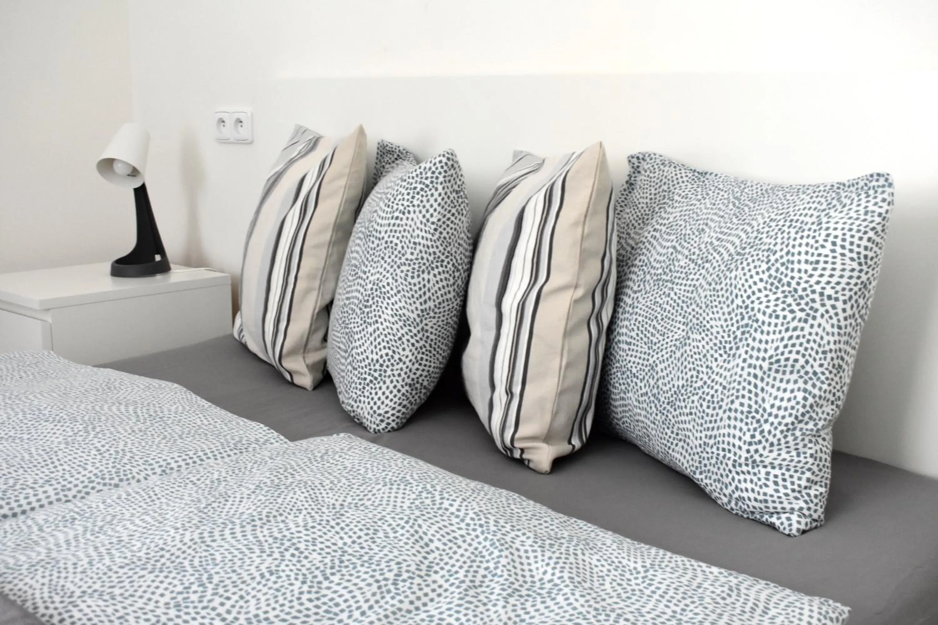 Decorative detail, Bed in Seifert Residence