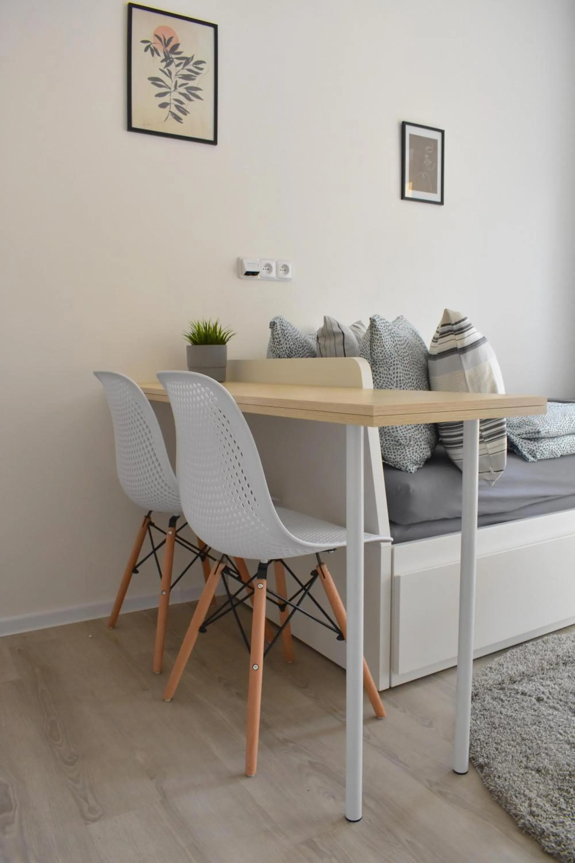 Living room in Seifert Residence