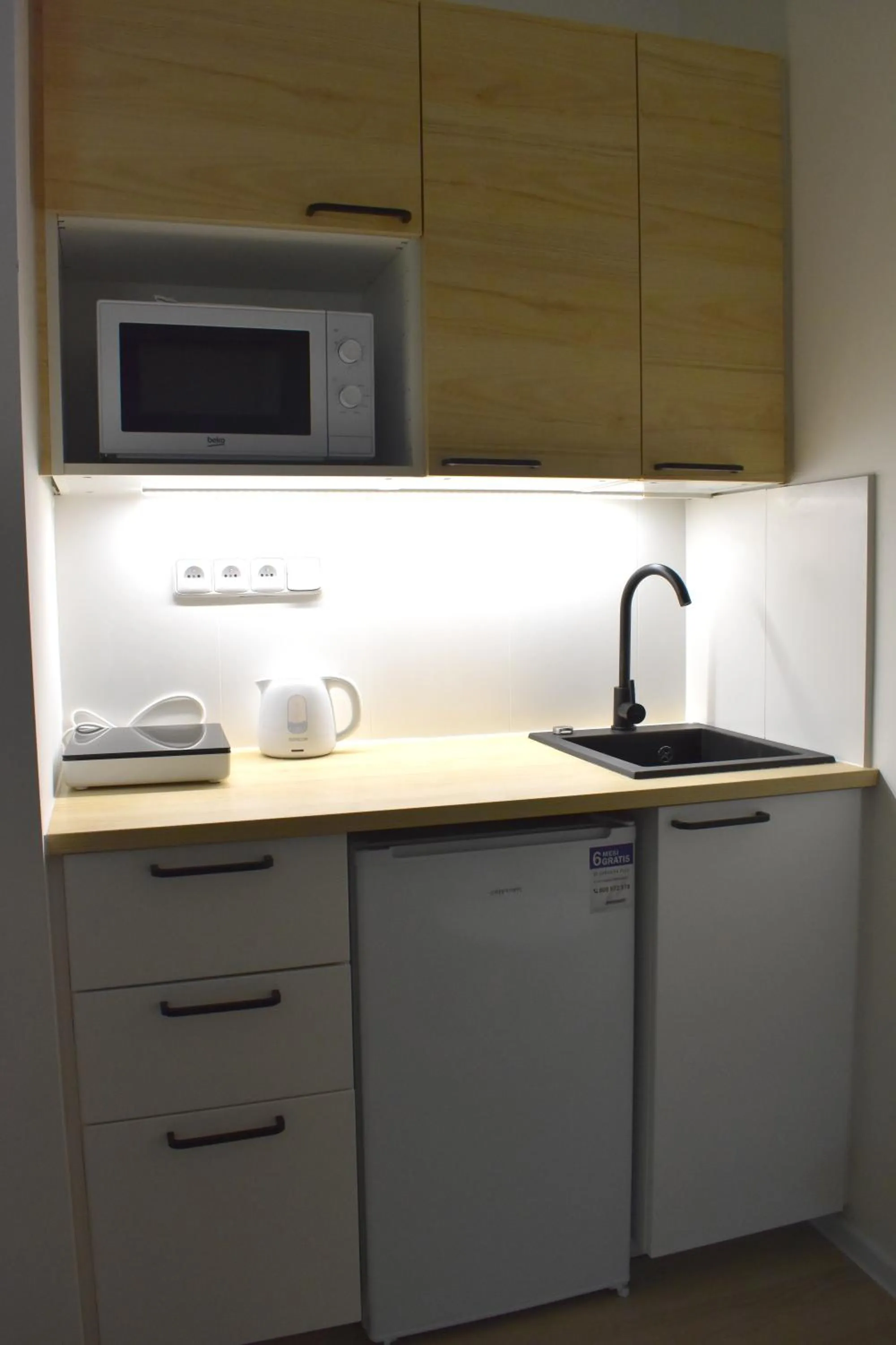 Coffee/tea facilities in Seifert Residence