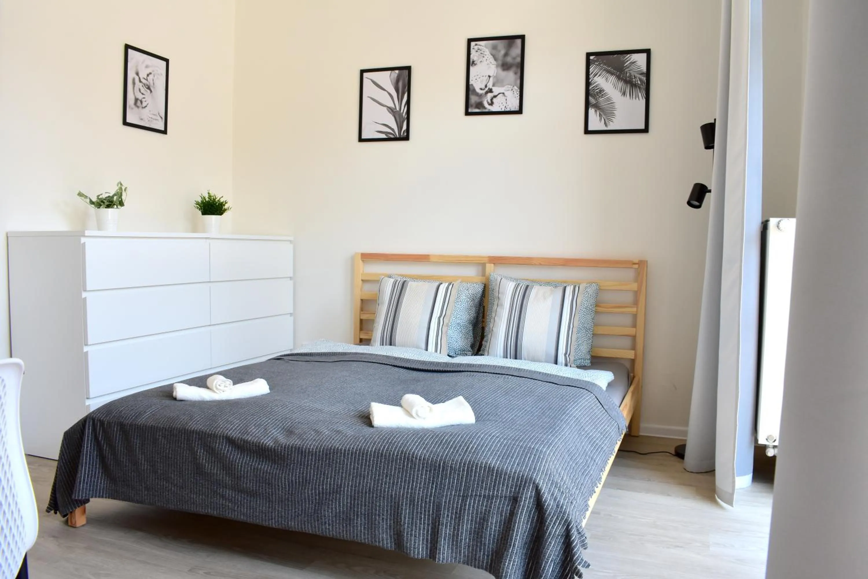 Bed in Seifert Residence