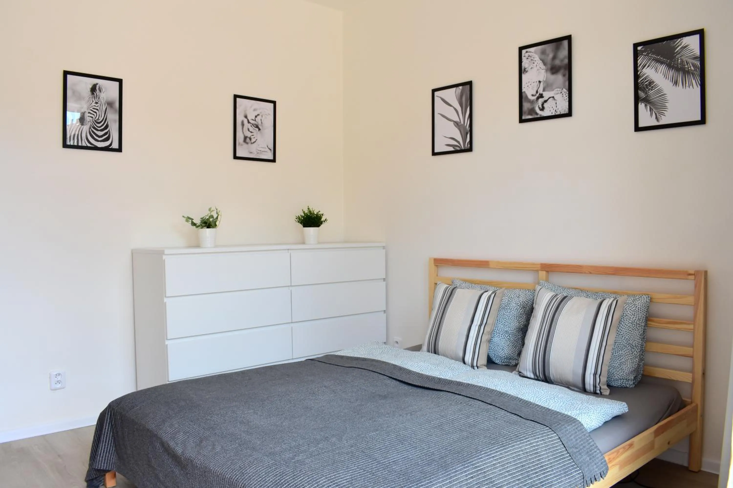 Bed in Seifert Residence