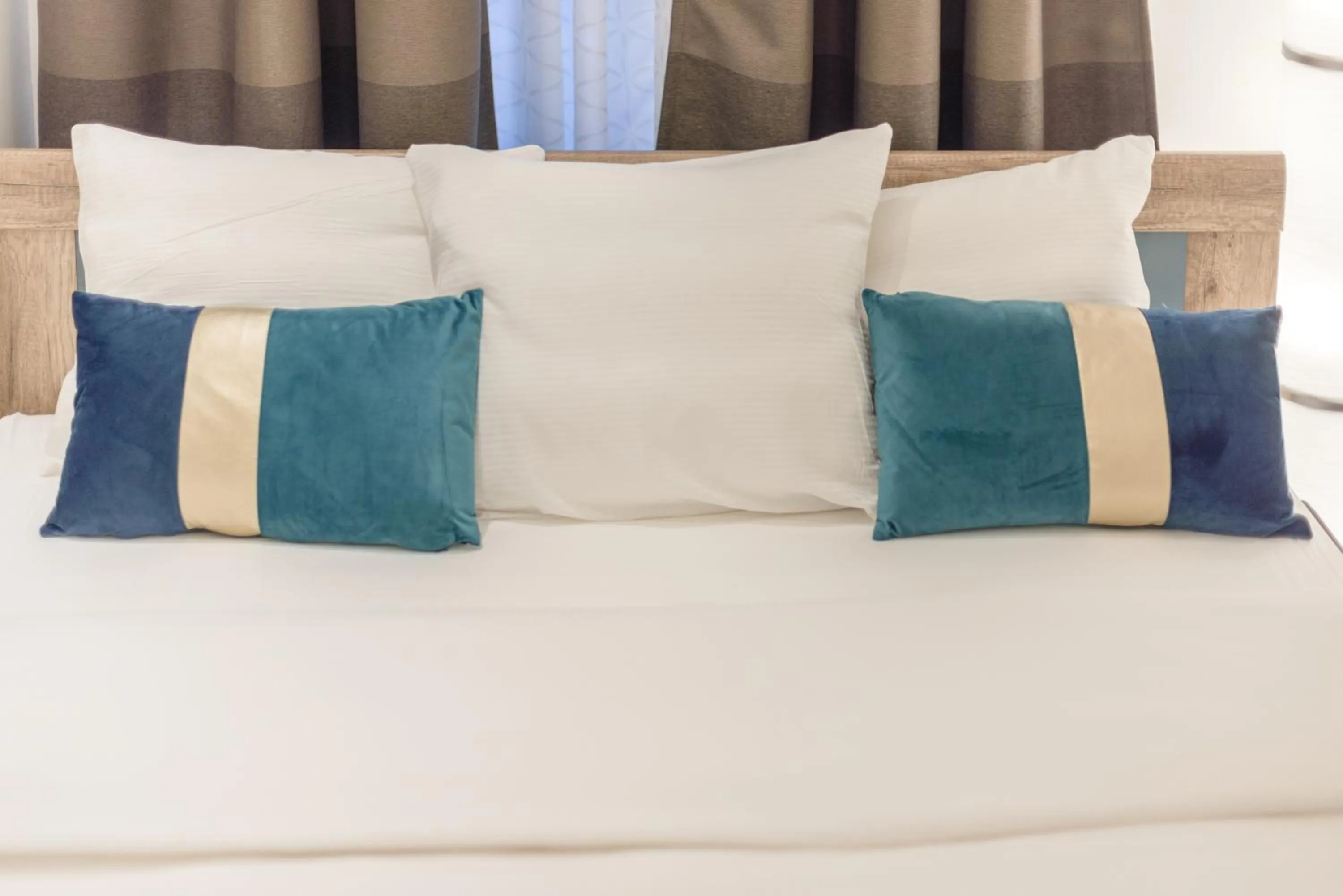 Bed in Venus Apartments - Almassy Park