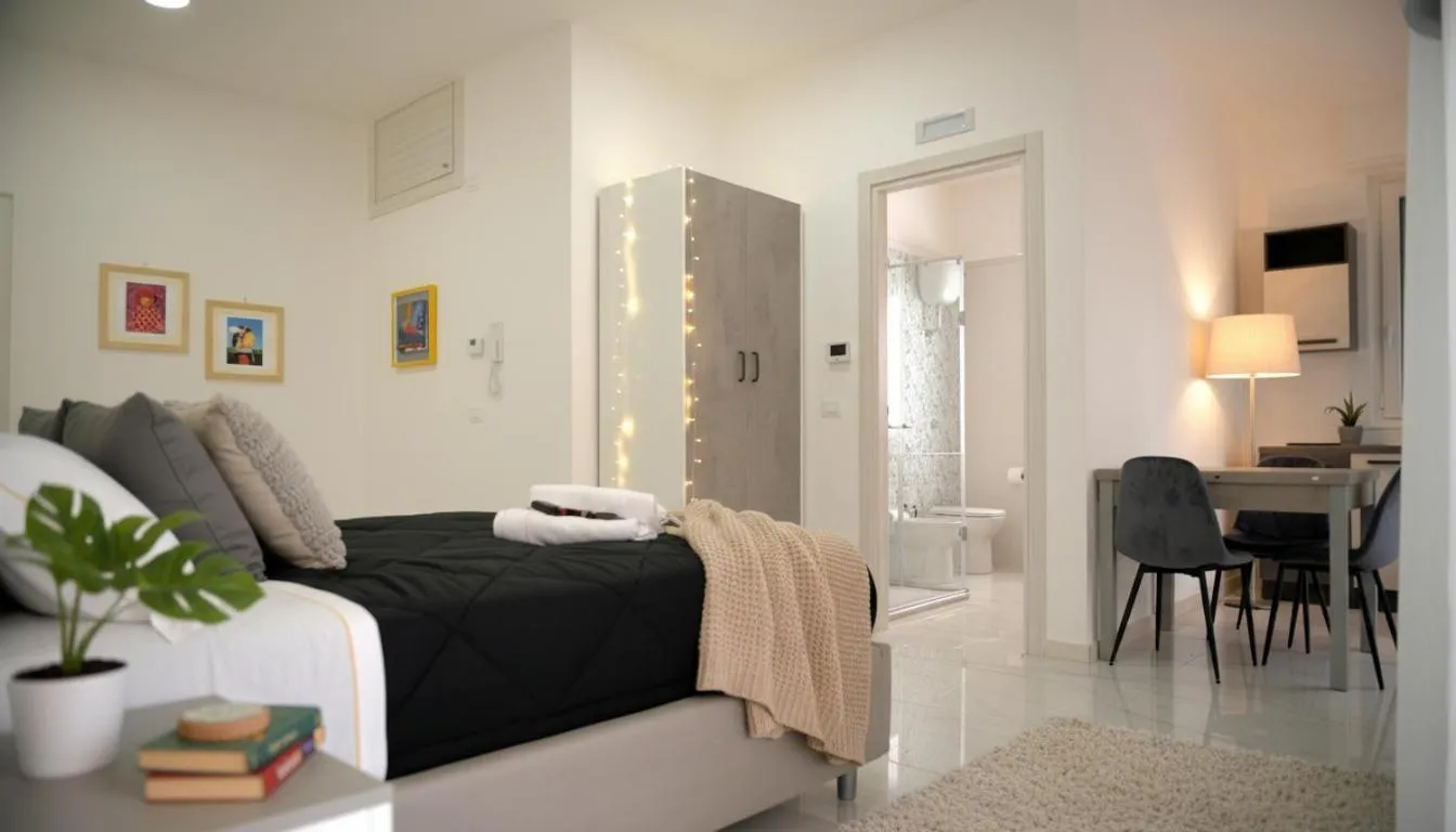 Photo of the whole room, Bed in Hotel XBusiness