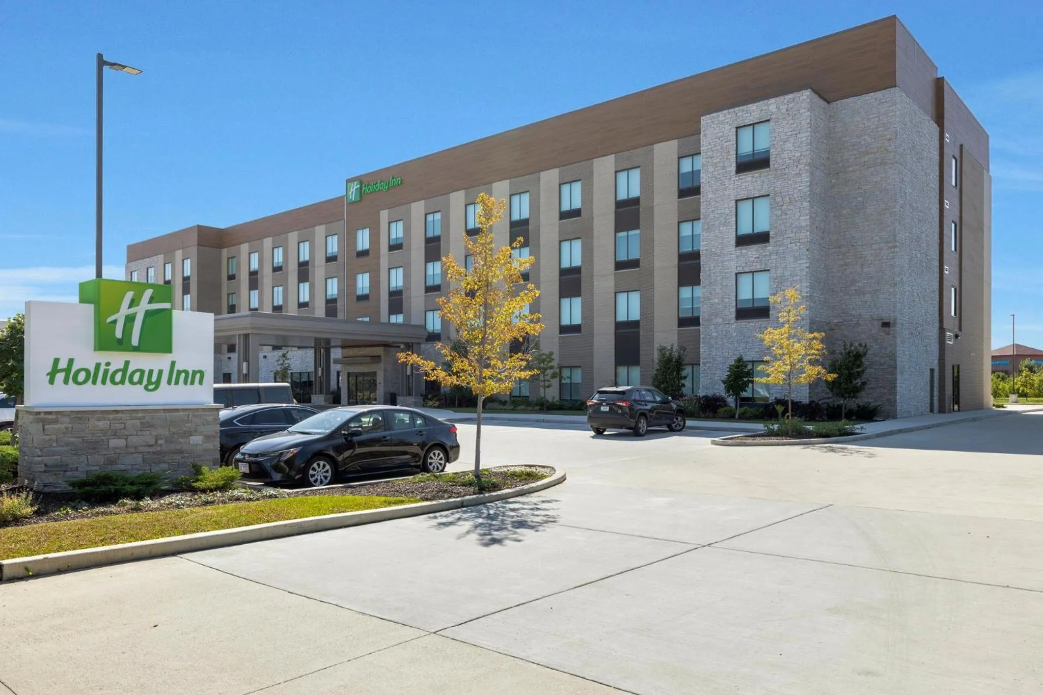 Property building in Holiday Inn - Chicago - Tinley Park by IHG