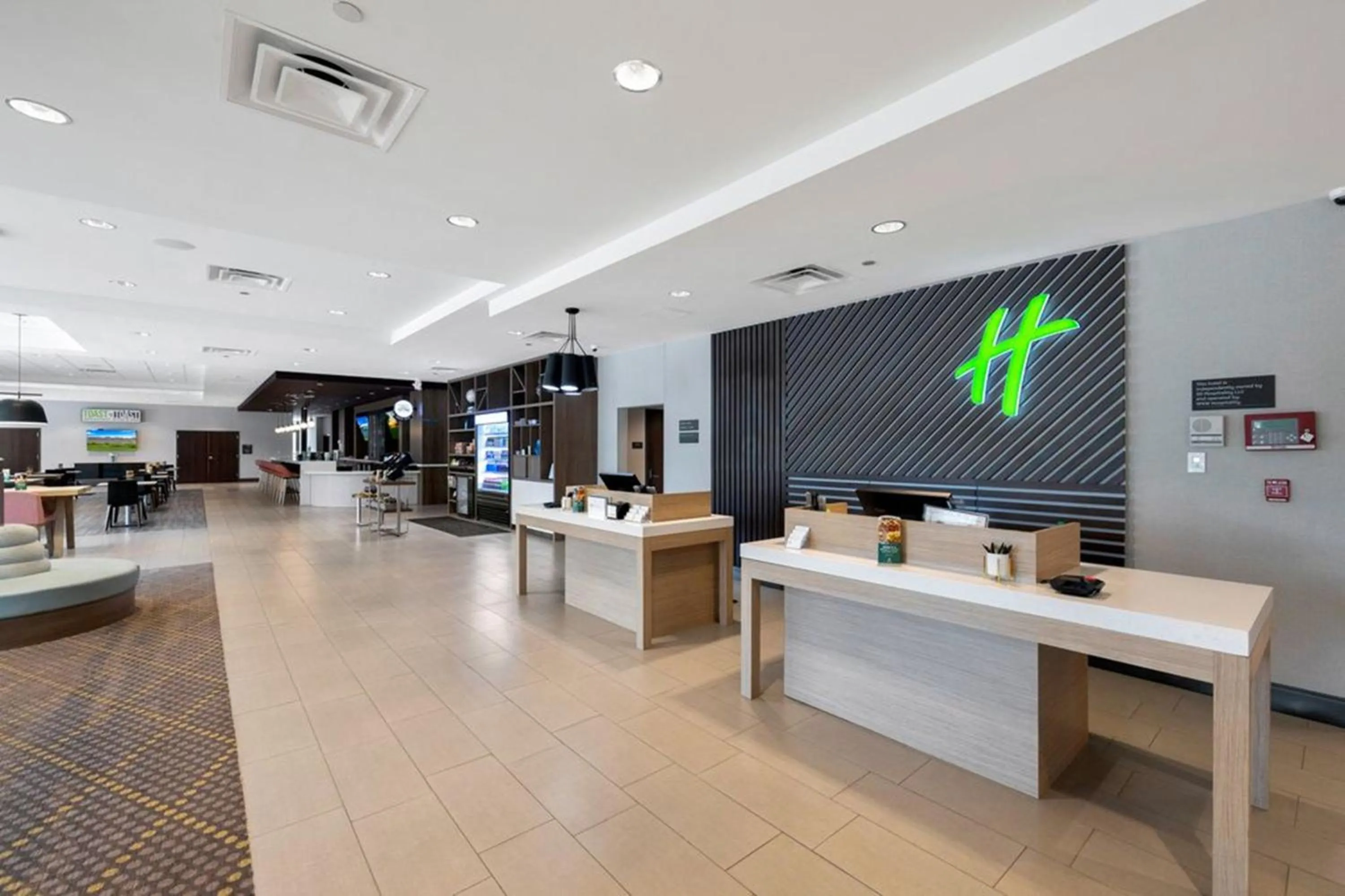 Property building in Holiday Inn - Chicago - Tinley Park by IHG