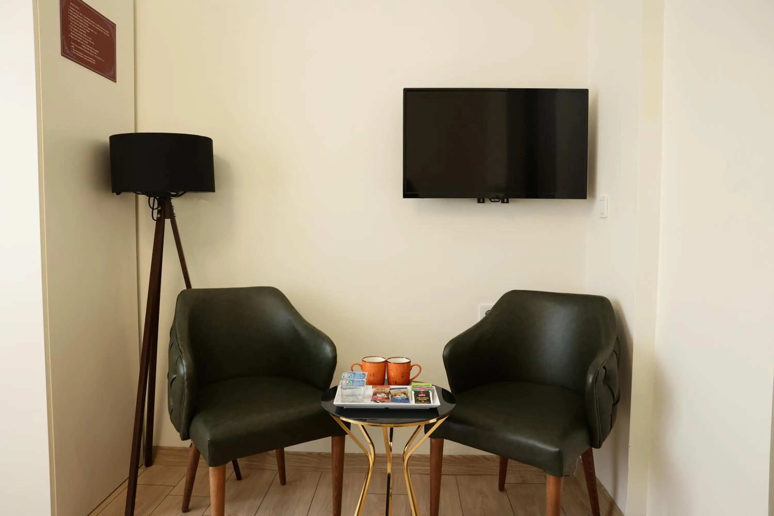 Communal lounge/ TV room in Bonita Apart