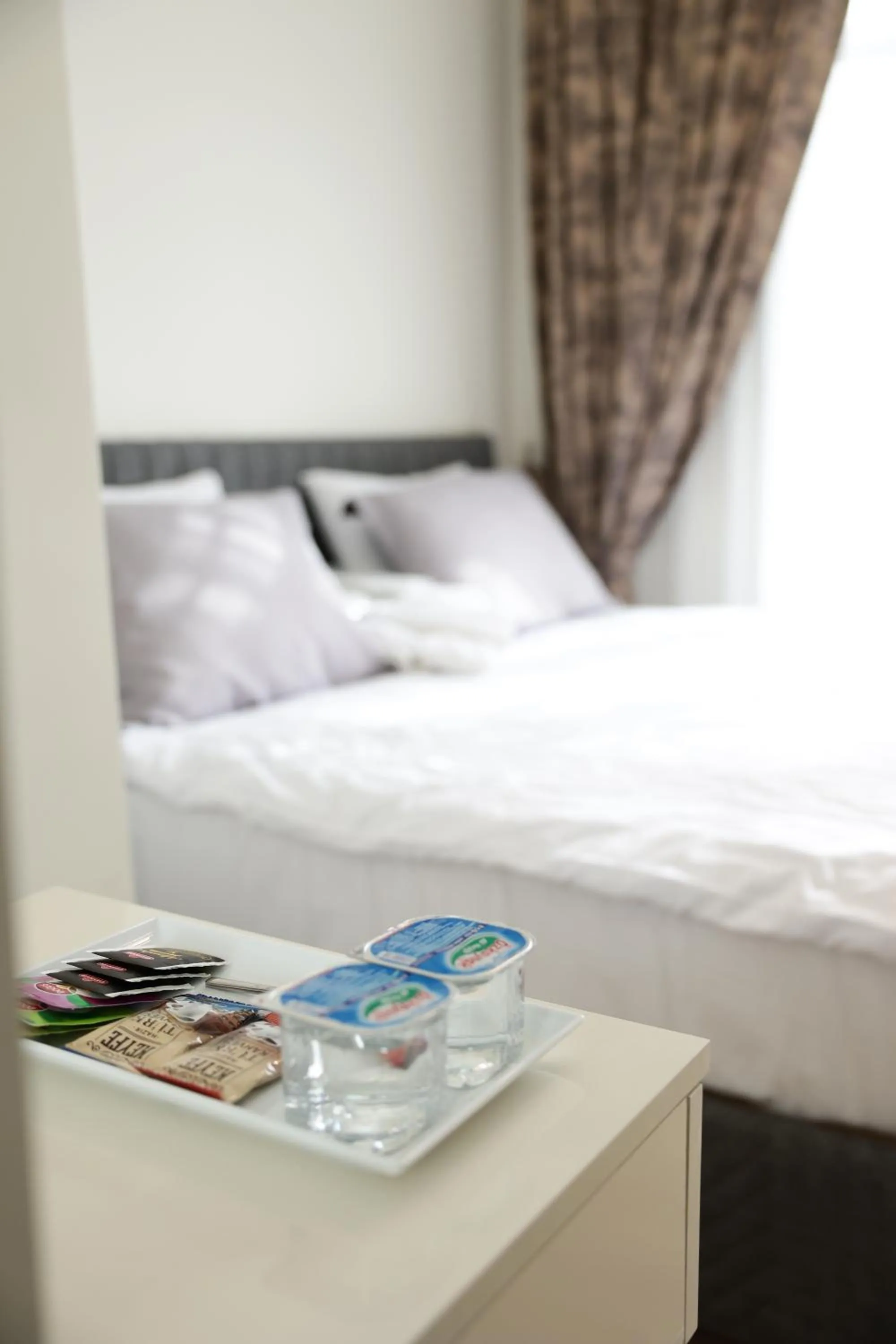 Bedroom, Bed in Bonita Apart