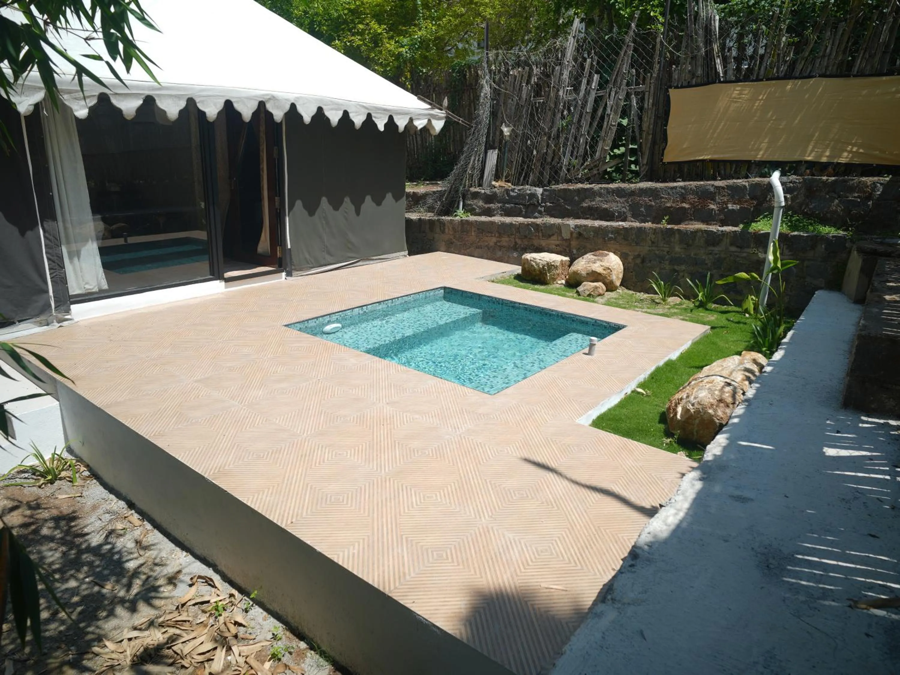 Swimming pool in WOW Bison Woods Organic Veg Resort - Yercaud