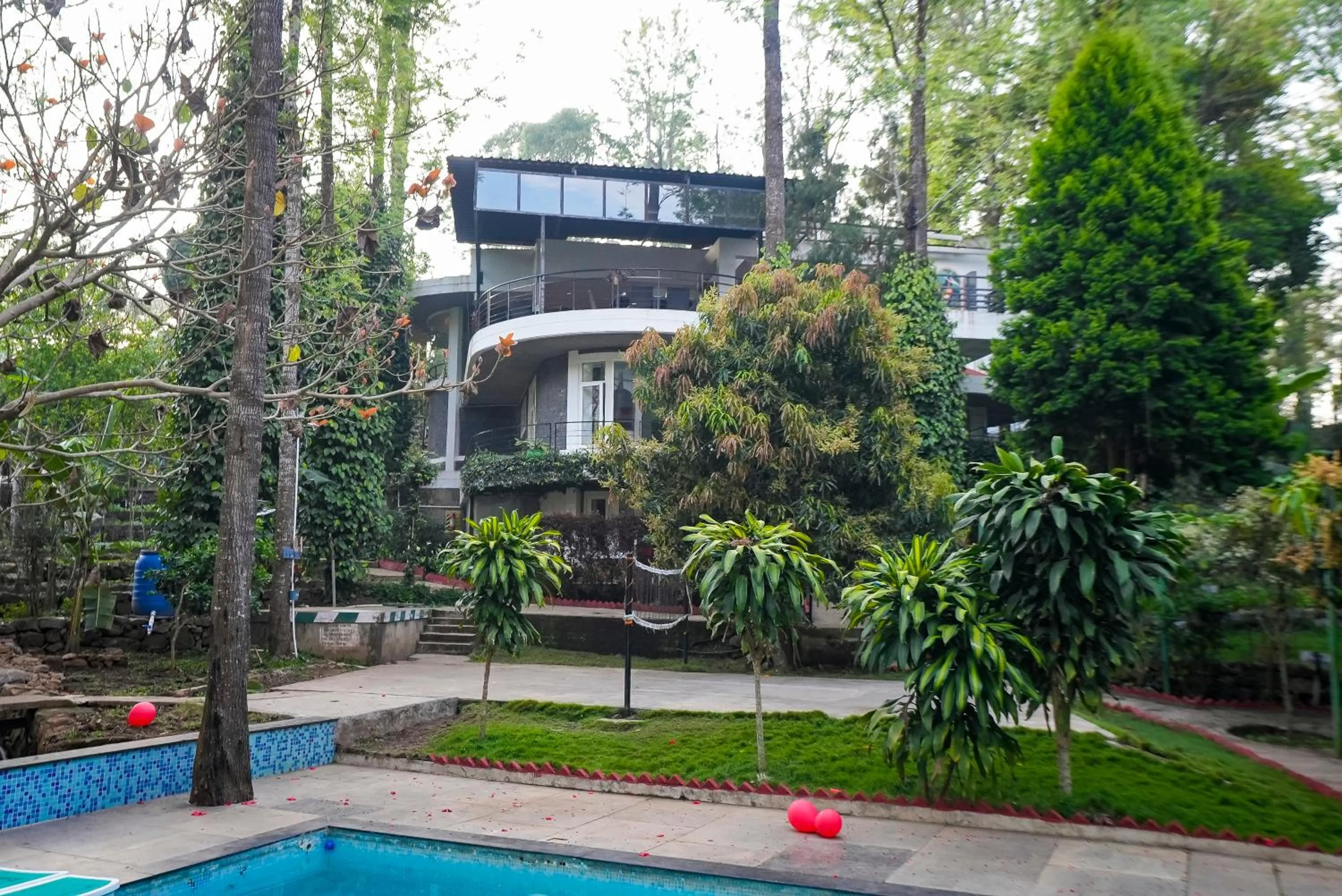 WOW Bison Woods Organic Veg Resort - Yercaud