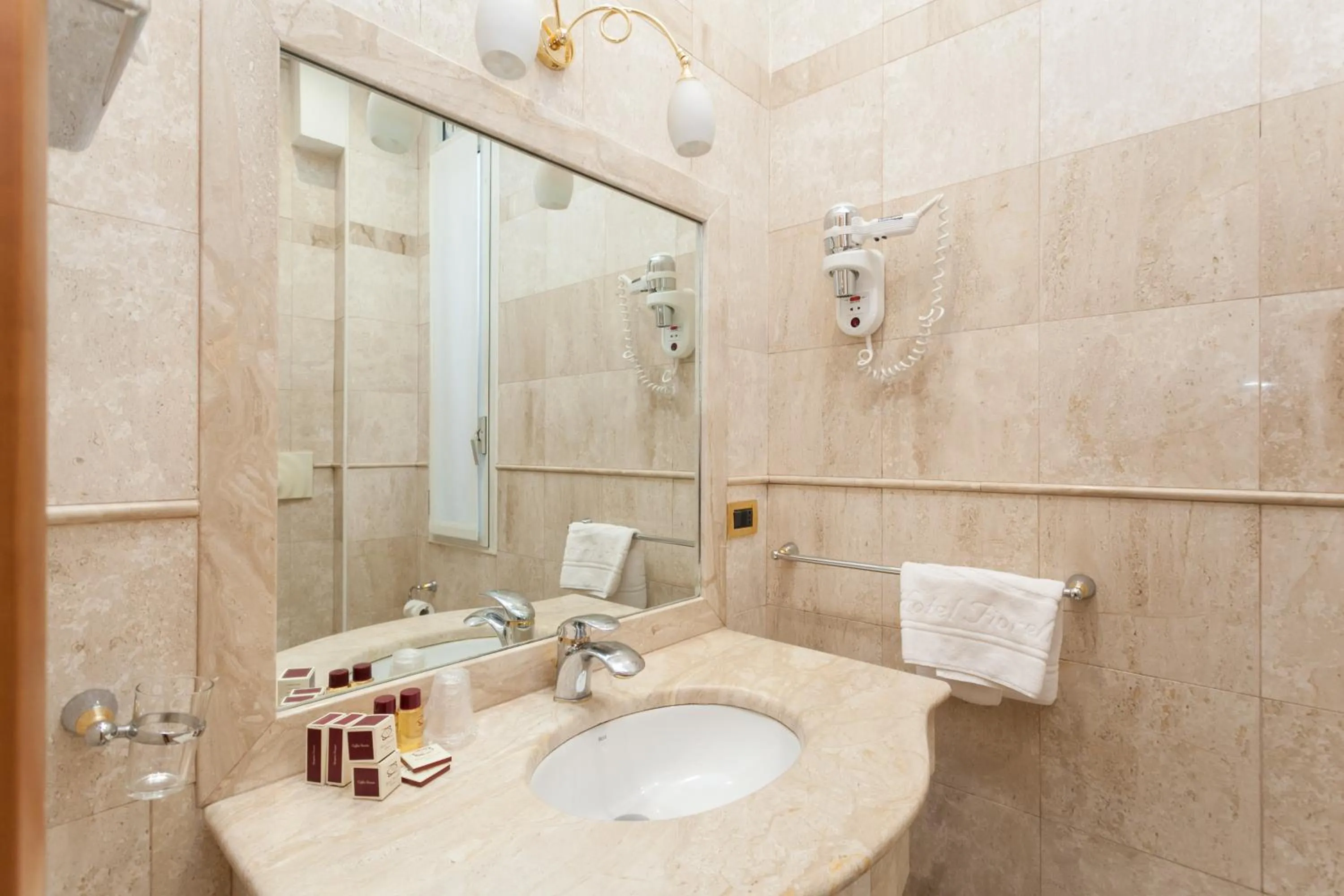 Bathroom in Hotel Fiorella Milano