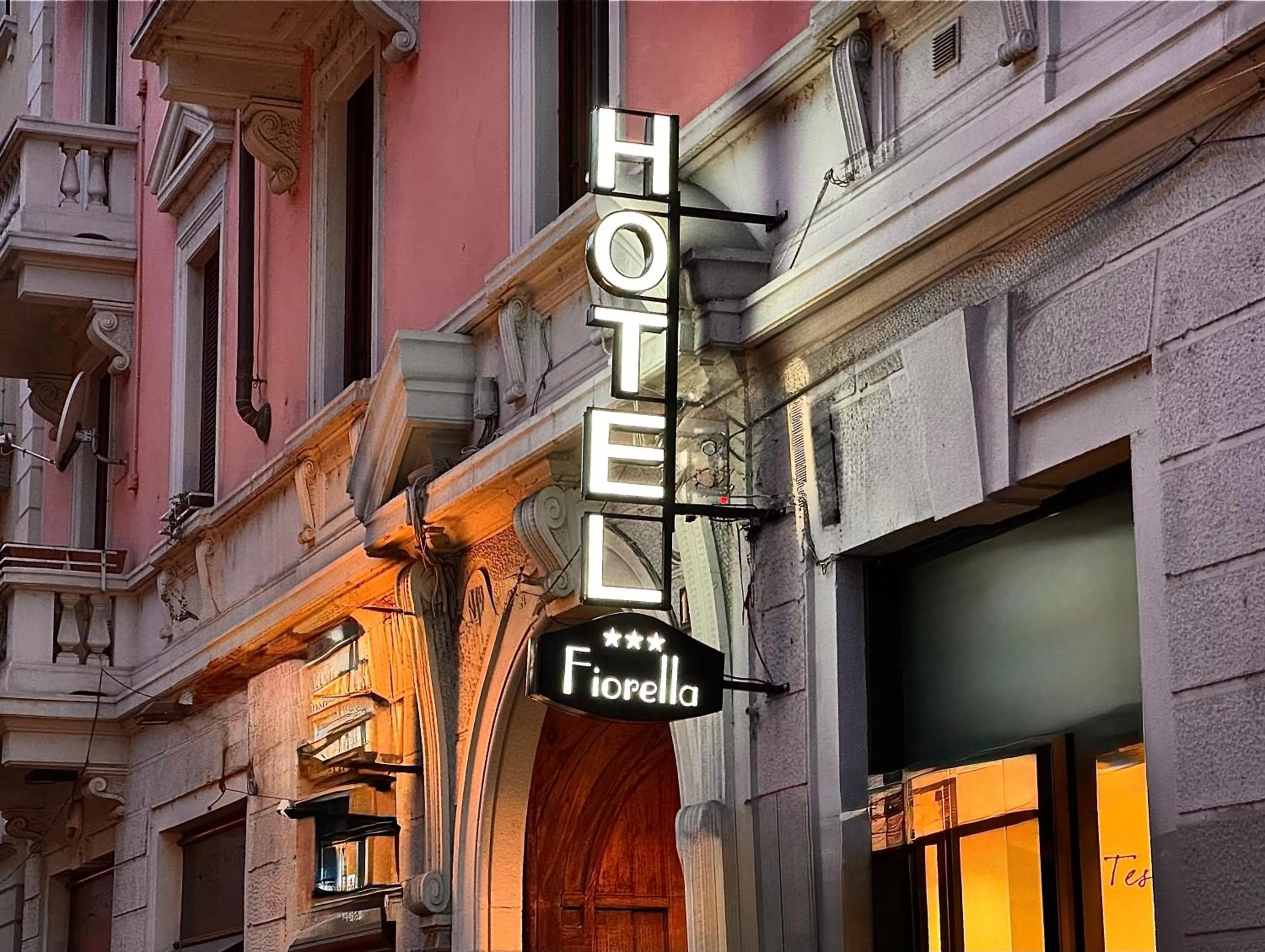 Property building in Hotel Fiorella Milano