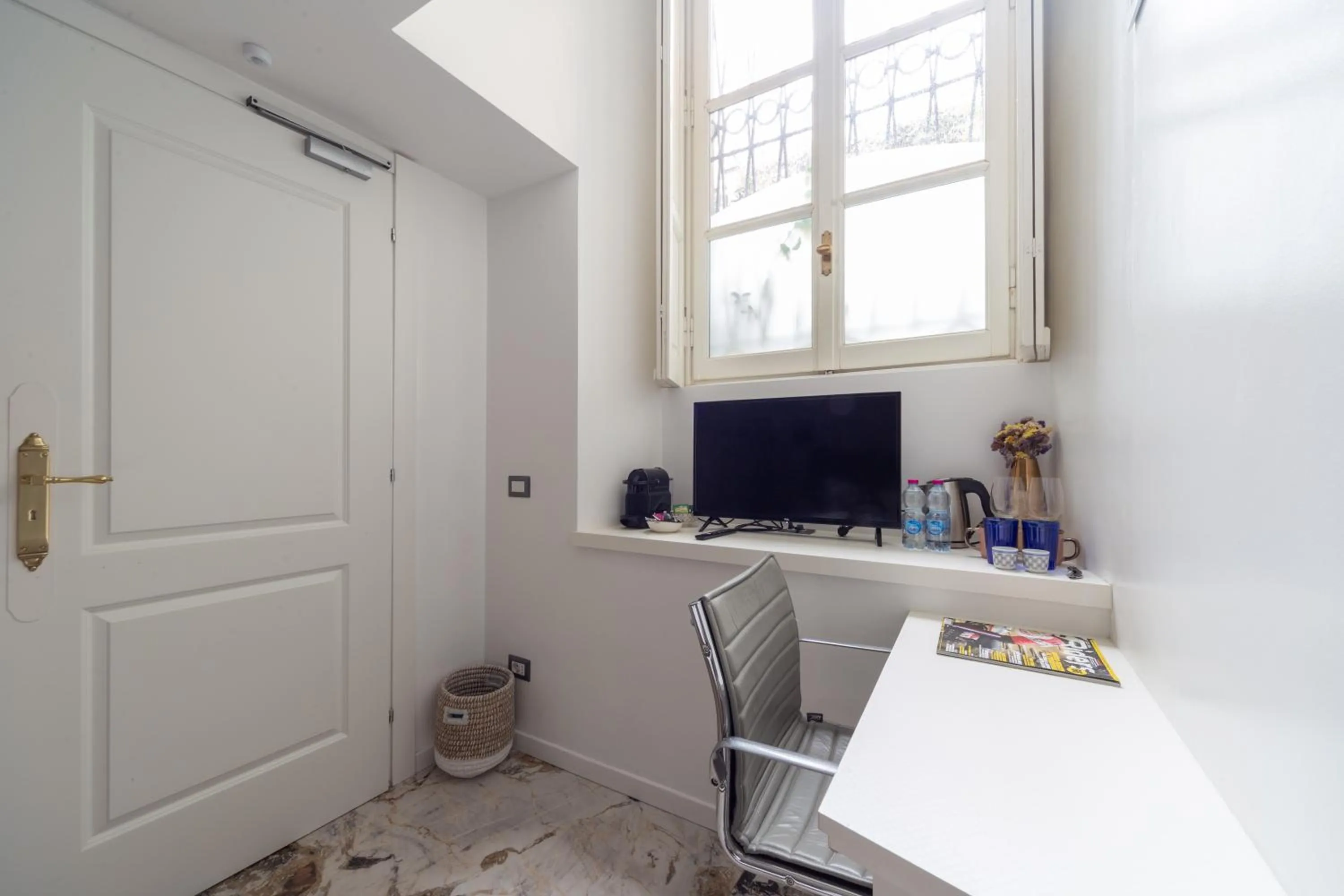 TV and multimedia in Duomo Smart Suites