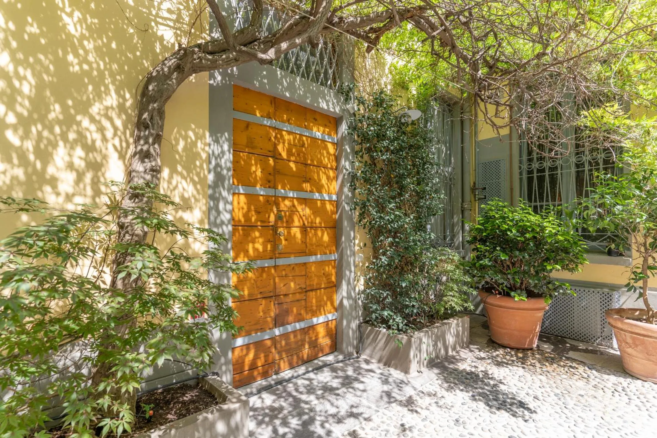 Property building in Duomo Smart Suites